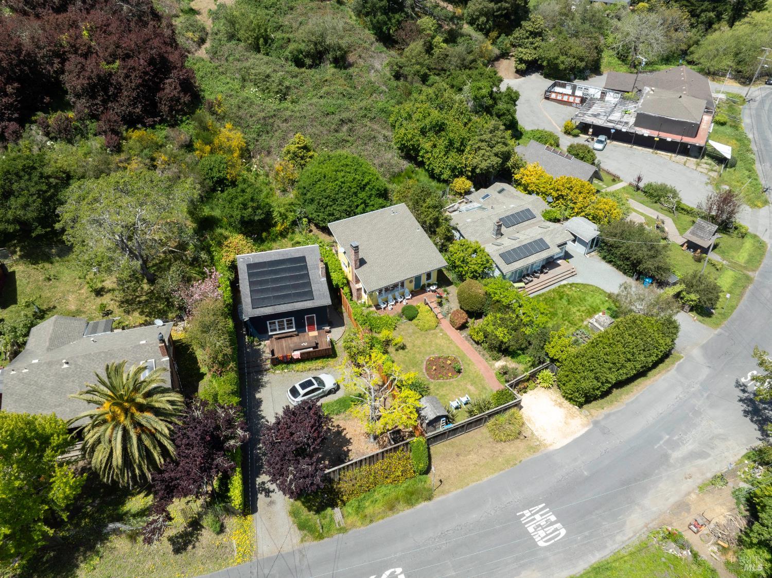 Detail Gallery Image 27 of 39 For 10 Park Ave, Bolinas,  CA 94924 - 2 Beds | 1/1 Baths