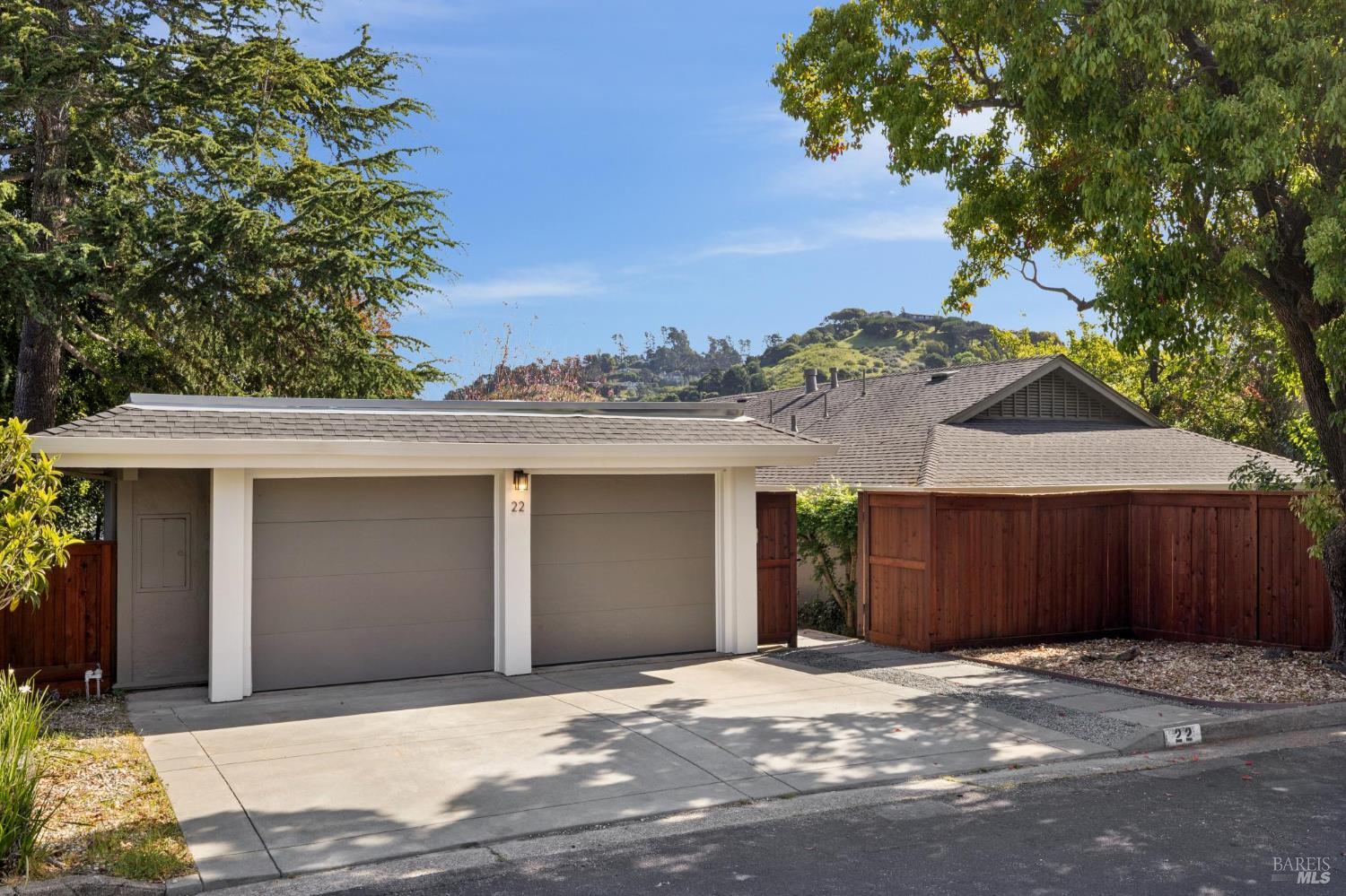 Detail Gallery Image 37 of 37 For 22 North Terrace Unkn, Tiburon,  CA 94920 - 3 Beds | 2 Baths