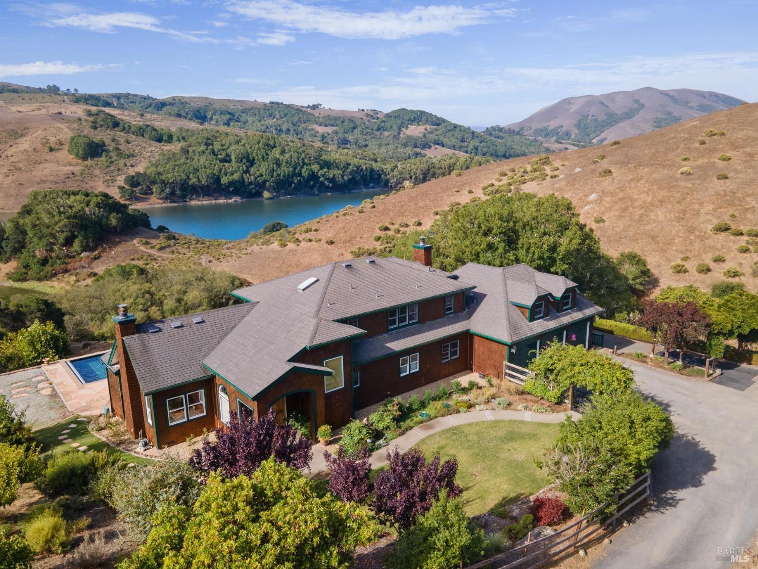 Detail Gallery Image 15 of 99 For 6381 Nicasio Valley Rd, Nicasio,  CA 94946 - 3 Beds | 2/1 Baths