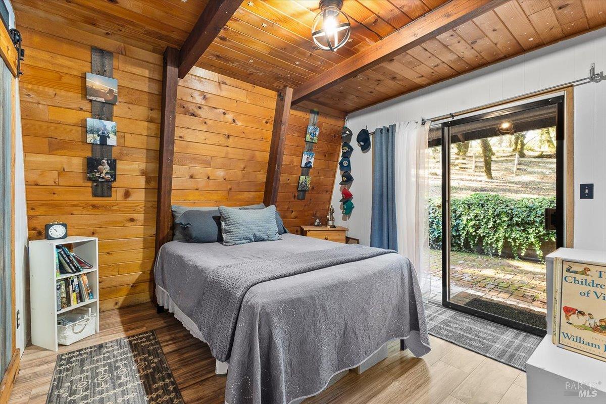 Detail Gallery Image 14 of 39 For 350 Canyon Rd, Geyserville,  CA 95441 - 2 Beds | 1/1 Baths