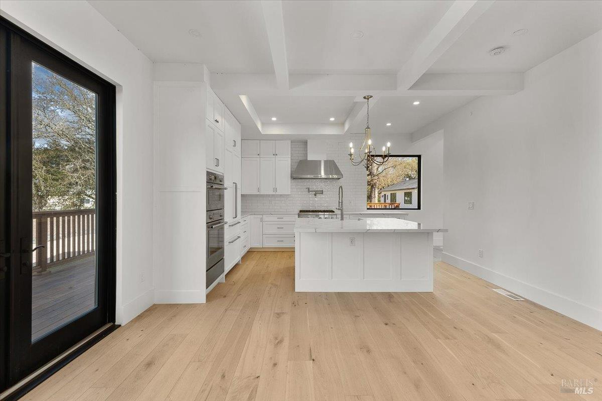 Detail Gallery Image 15 of 74 For 127 Pleasant Ave, Santa Rosa,  CA 95403 - 4 Beds | 4 Baths