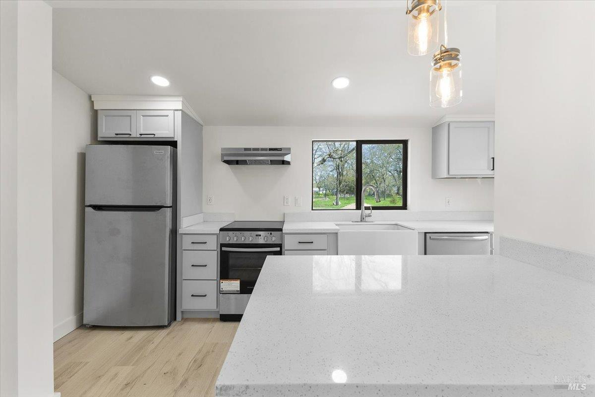 Detail Gallery Image 53 of 74 For 127 Pleasant Ave, Santa Rosa,  CA 95403 - 4 Beds | 4 Baths