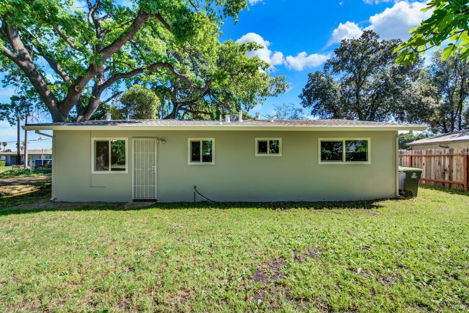 Detail Gallery Image 57 of 60 For 219 Hamilton Dr, Fairfield,  CA 94533 - 2 Beds | 1 Baths