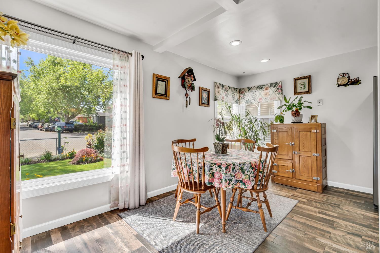 Detail Gallery Image 9 of 41 For 649 Cedar St, Vallejo,  CA 94591 - 2 Beds | 1 Baths