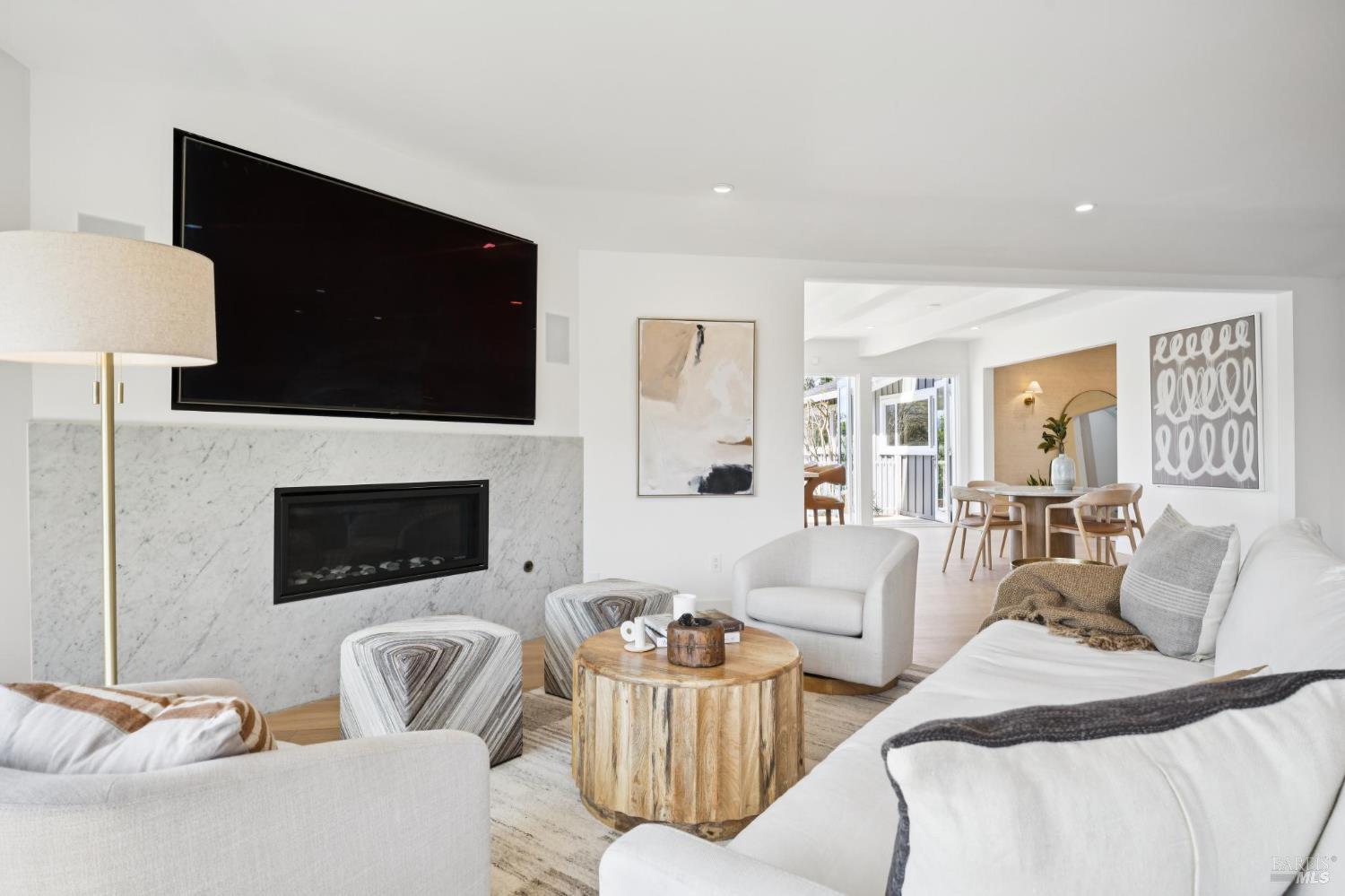 Detail Gallery Image 9 of 48 For 65 Valley View Ave, San Rafael,  CA 94901 - 5 Beds | 5 Baths