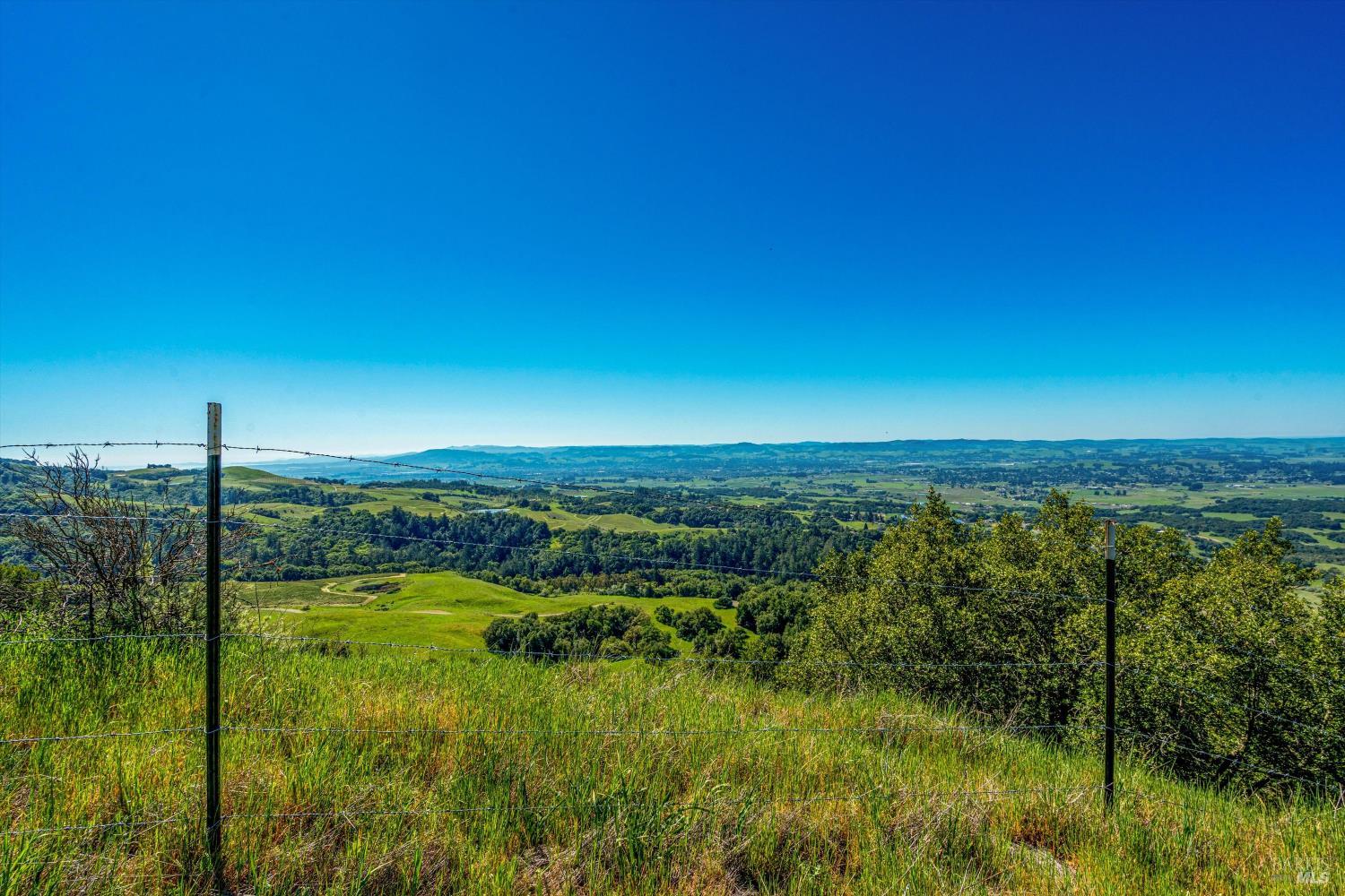 Detail Gallery Image 26 of 99 For 6048 Hyland Way, Penngrove,  CA 94951 - – Beds | – Baths