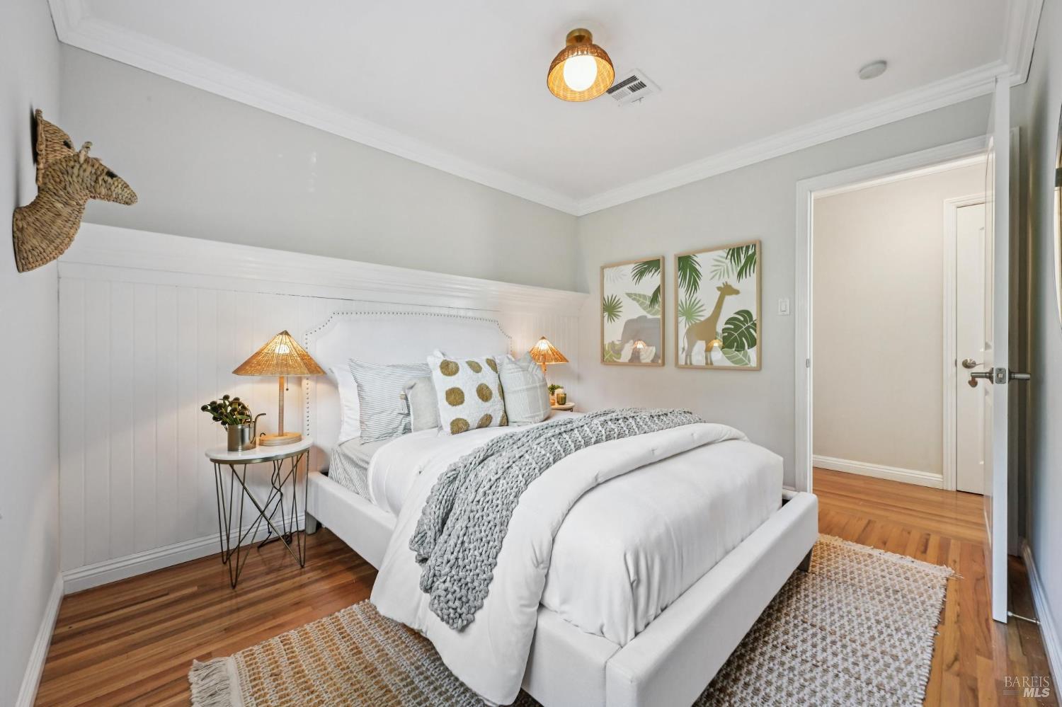 Detail Gallery Image 19 of 46 For 30 Rollingwood Dr, San Rafael,  CA 94901 - 3 Beds | 2 Baths