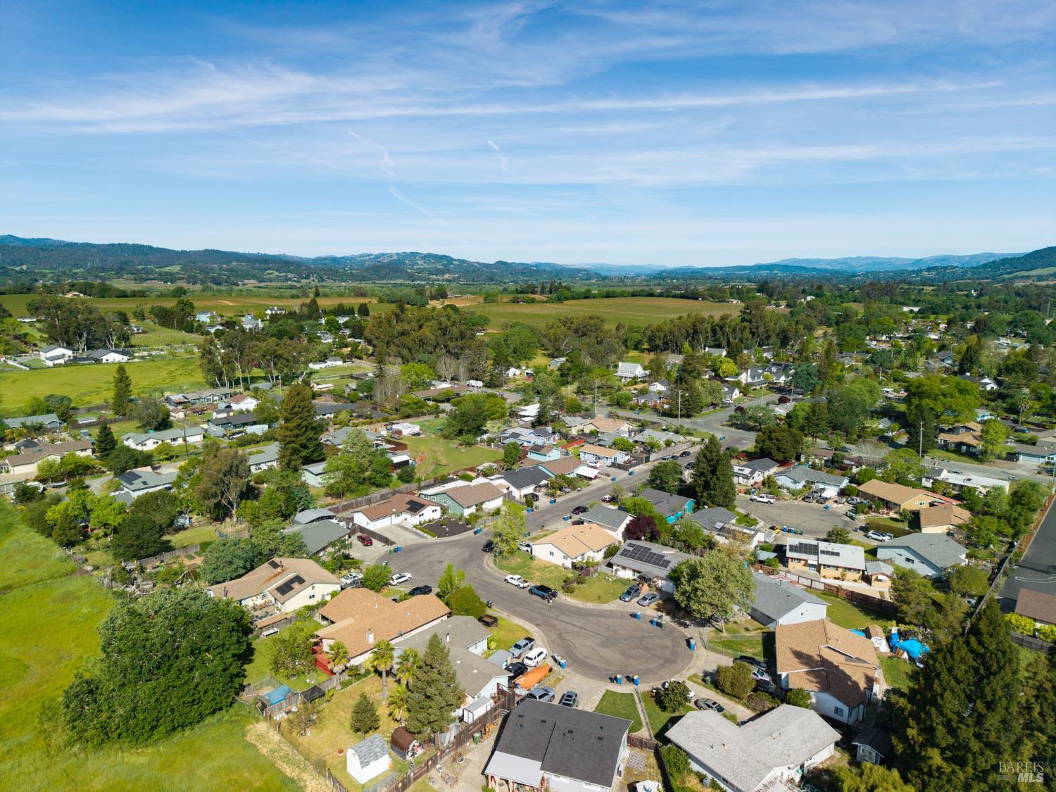 Detail Gallery Image 33 of 34 For 9865 Sunray Pl, Windsor,  CA 95492 - 3 Beds | 1/1 Baths
