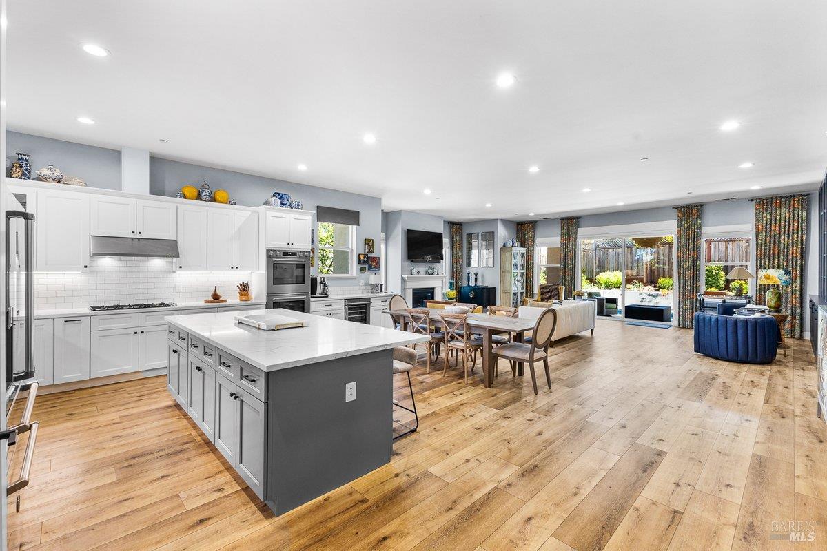 Detail Gallery Image 18 of 62 For 3700 Paxton Pl, Santa Rosa,  CA 95404 - 4 Beds | 3 Baths