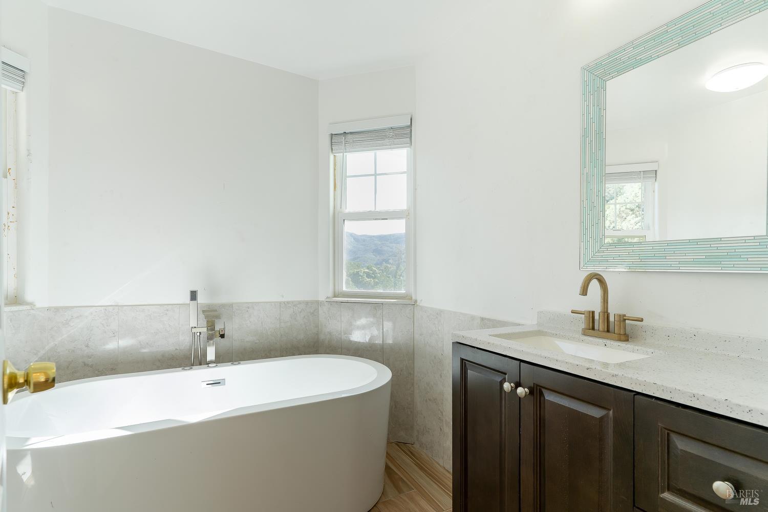 Detail Gallery Image 22 of 46 For 1486 Steele Canyon Rd, Napa,  CA 94558 - 2 Beds | 2 Baths