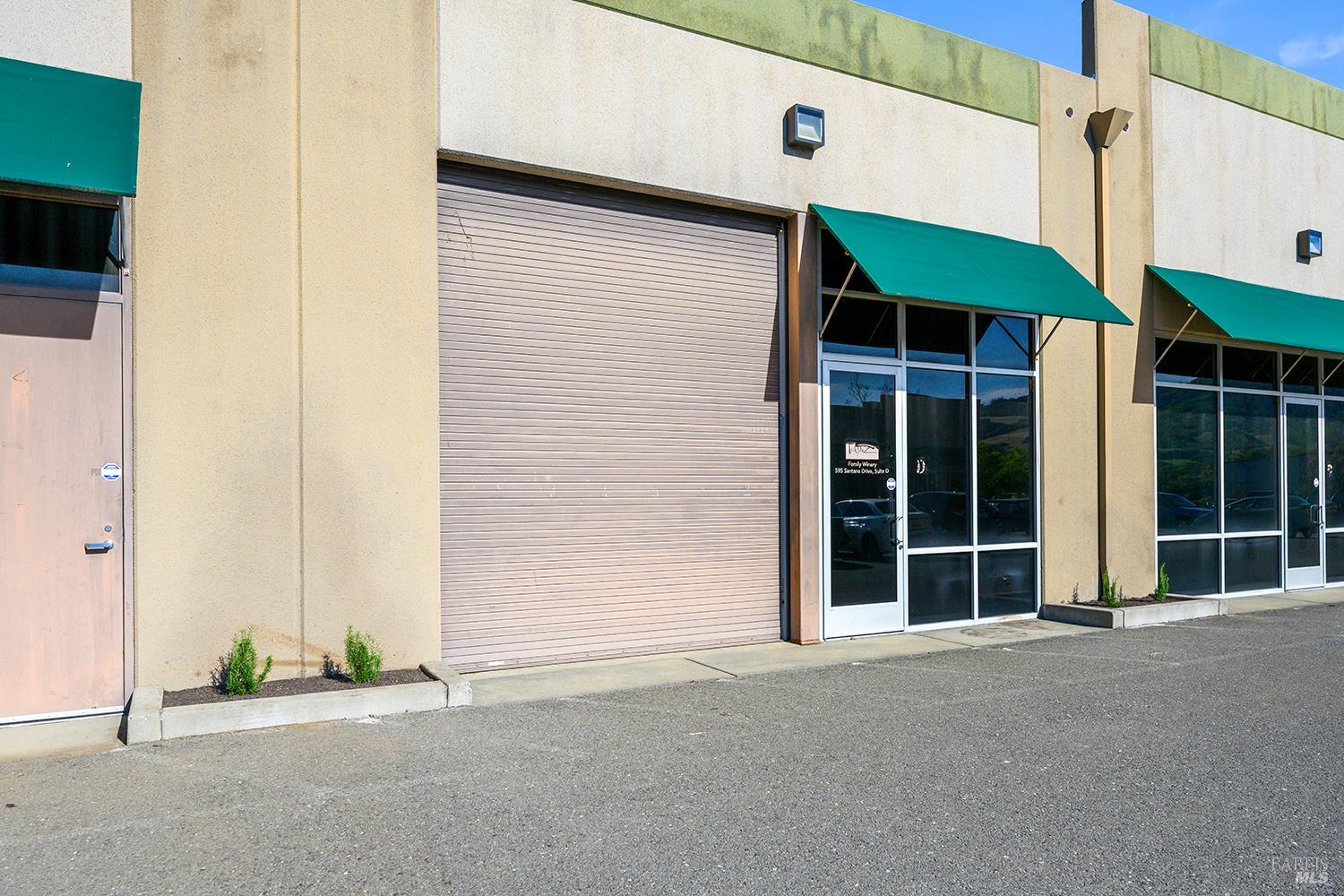 Detail Gallery Image 49 of 59 For 595 Santana Dr #D,  Cloverdale,  CA 95425 - – Beds | – Baths