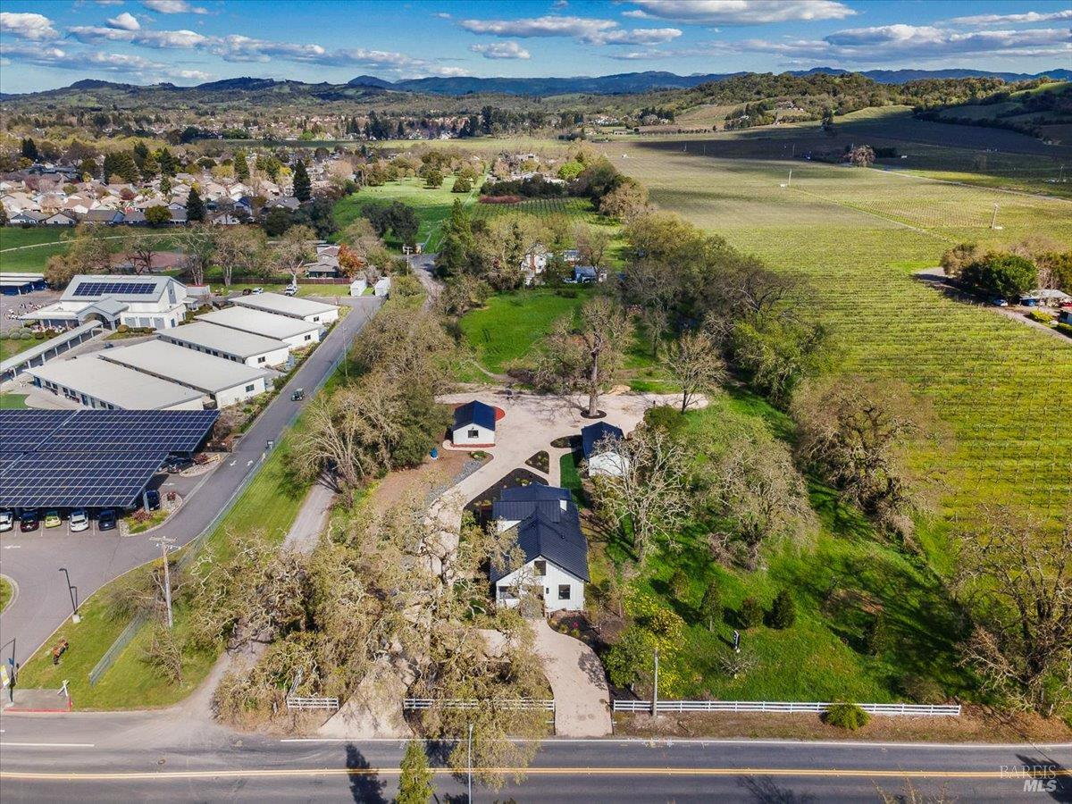 Detail Gallery Image 63 of 74 For 127 Pleasant Ave, Santa Rosa,  CA 95403 - 4 Beds | 4 Baths