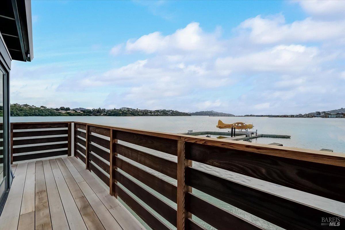 Detail Gallery Image 4 of 26 For 11 Commodore Marina Unkn, Mill Valley,  CA 94941 - 4 Beds | 4 Baths