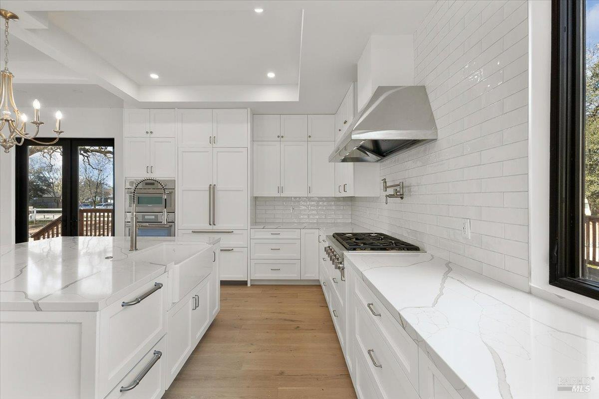 Detail Gallery Image 18 of 74 For 127 Pleasant Ave, Santa Rosa,  CA 95403 - 4 Beds | 4 Baths