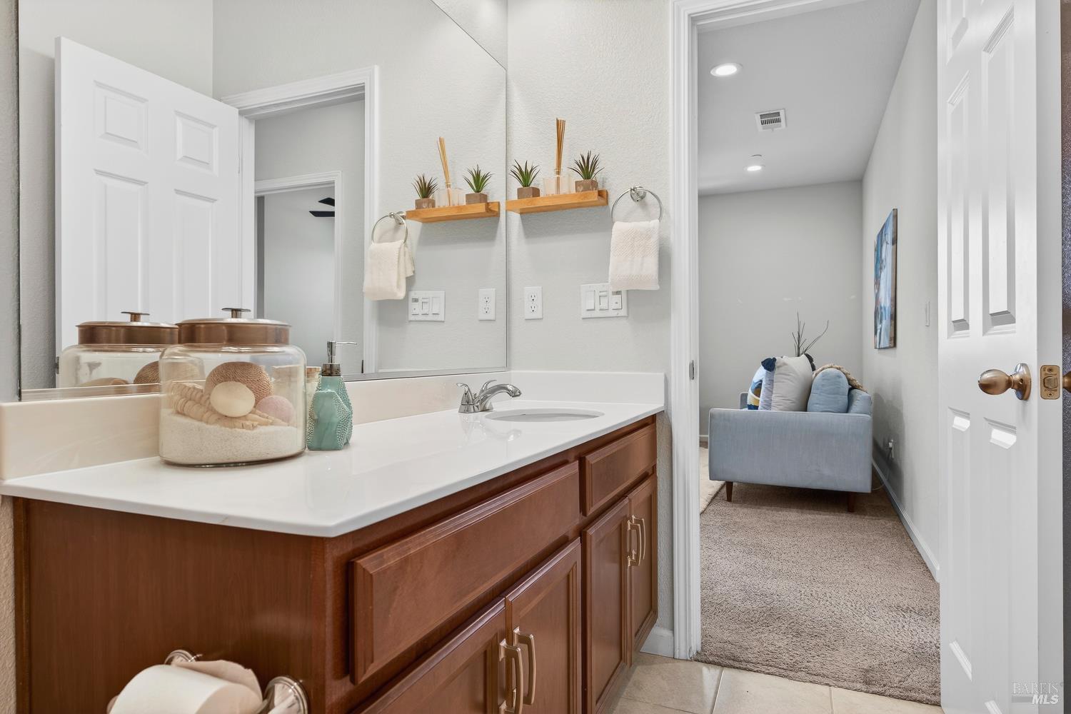 Detail Gallery Image 52 of 75 For 1535 Arlington Ct, Dixon,  CA 95620 - 4 Beds | 2/1 Baths