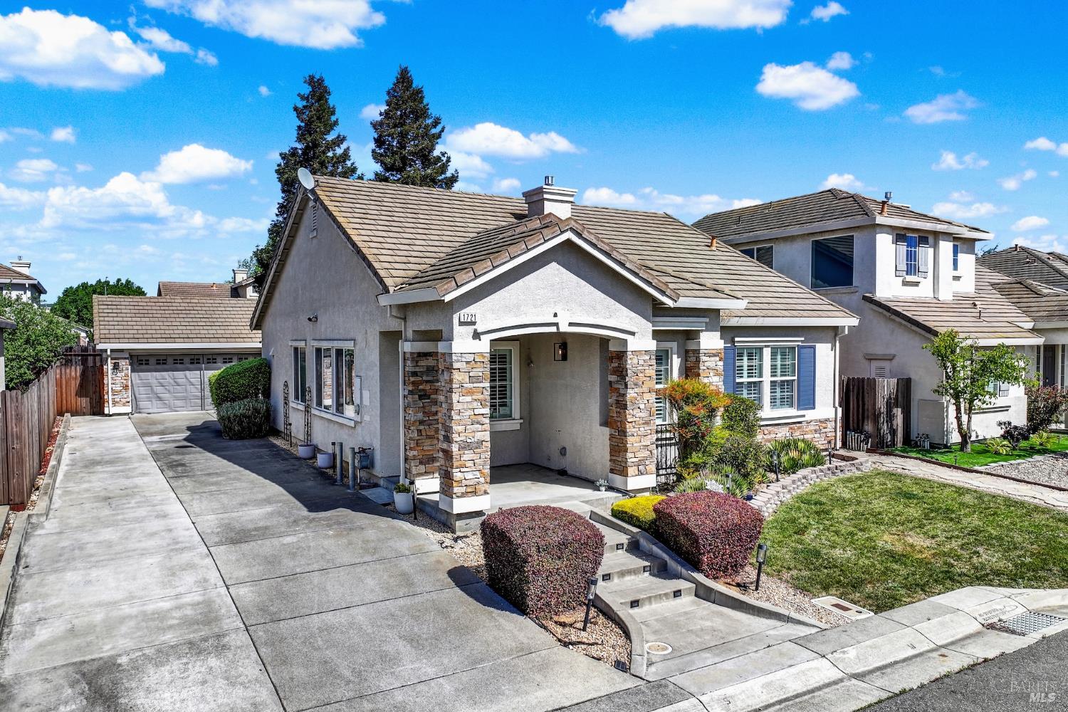 Detail Gallery Image 2 of 63 For 1721 Beale Cir, Suisun City,  CA 94585 - 3 Beds | 2 Baths