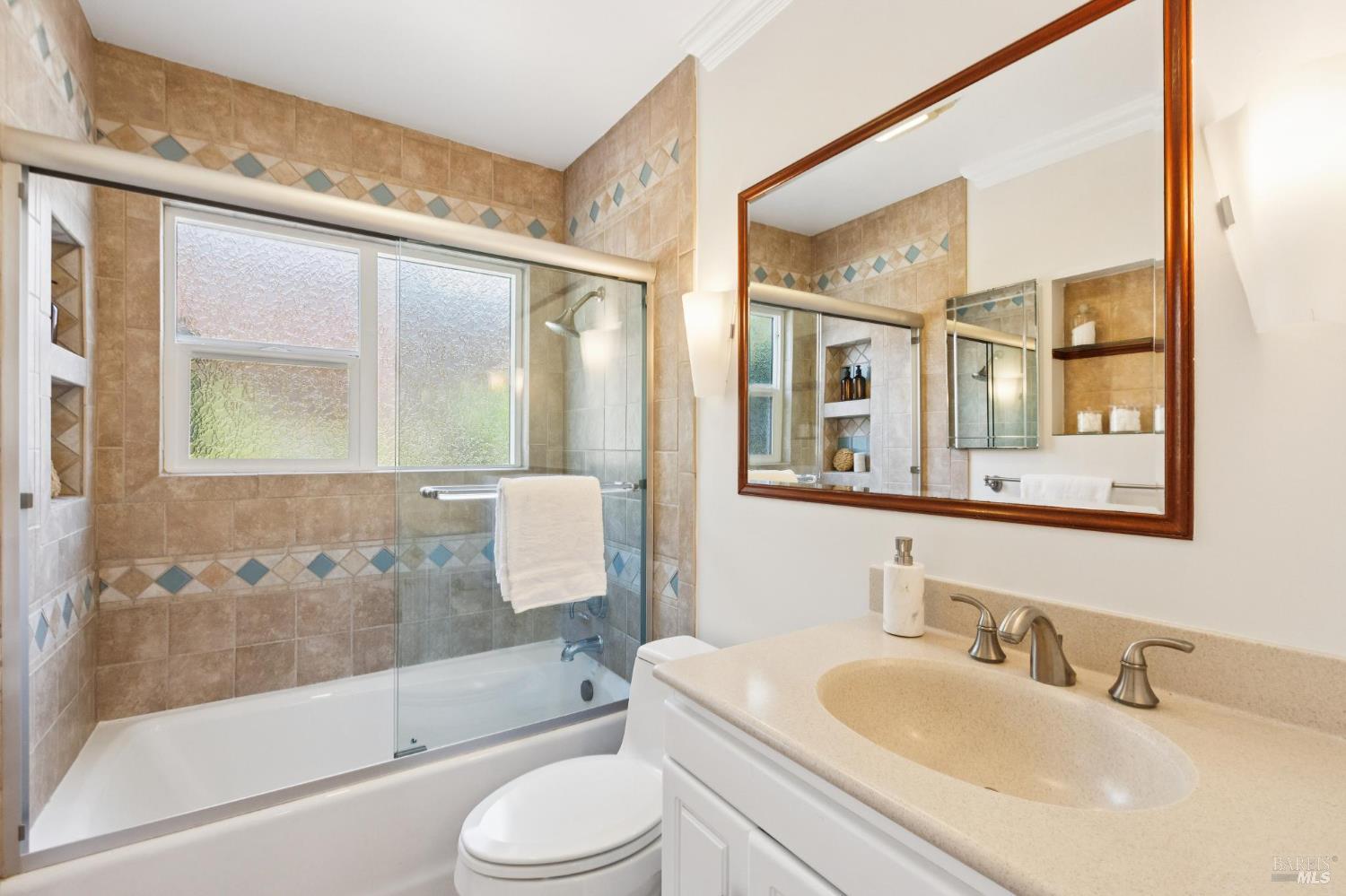 Detail Gallery Image 37 of 61 For 138 Kipling Dr, Mill Valley,  CA 94941 - 4 Beds | 3 Baths