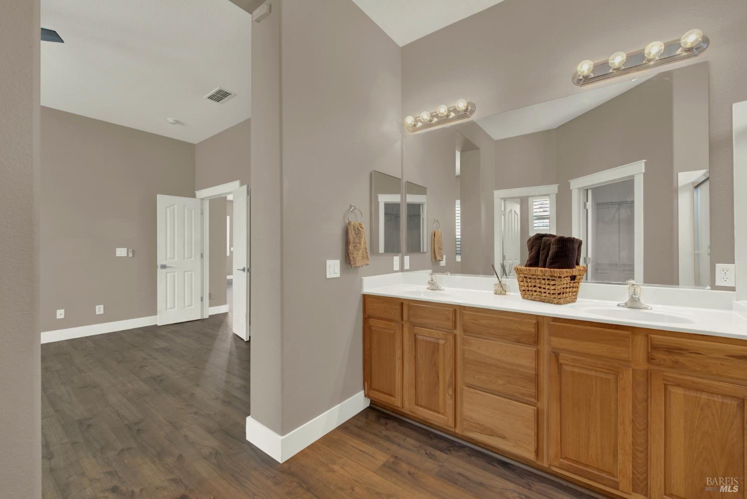 Detail Gallery Image 33 of 63 For 1721 Beale Cir, Suisun City,  CA 94585 - 3 Beds | 2 Baths
