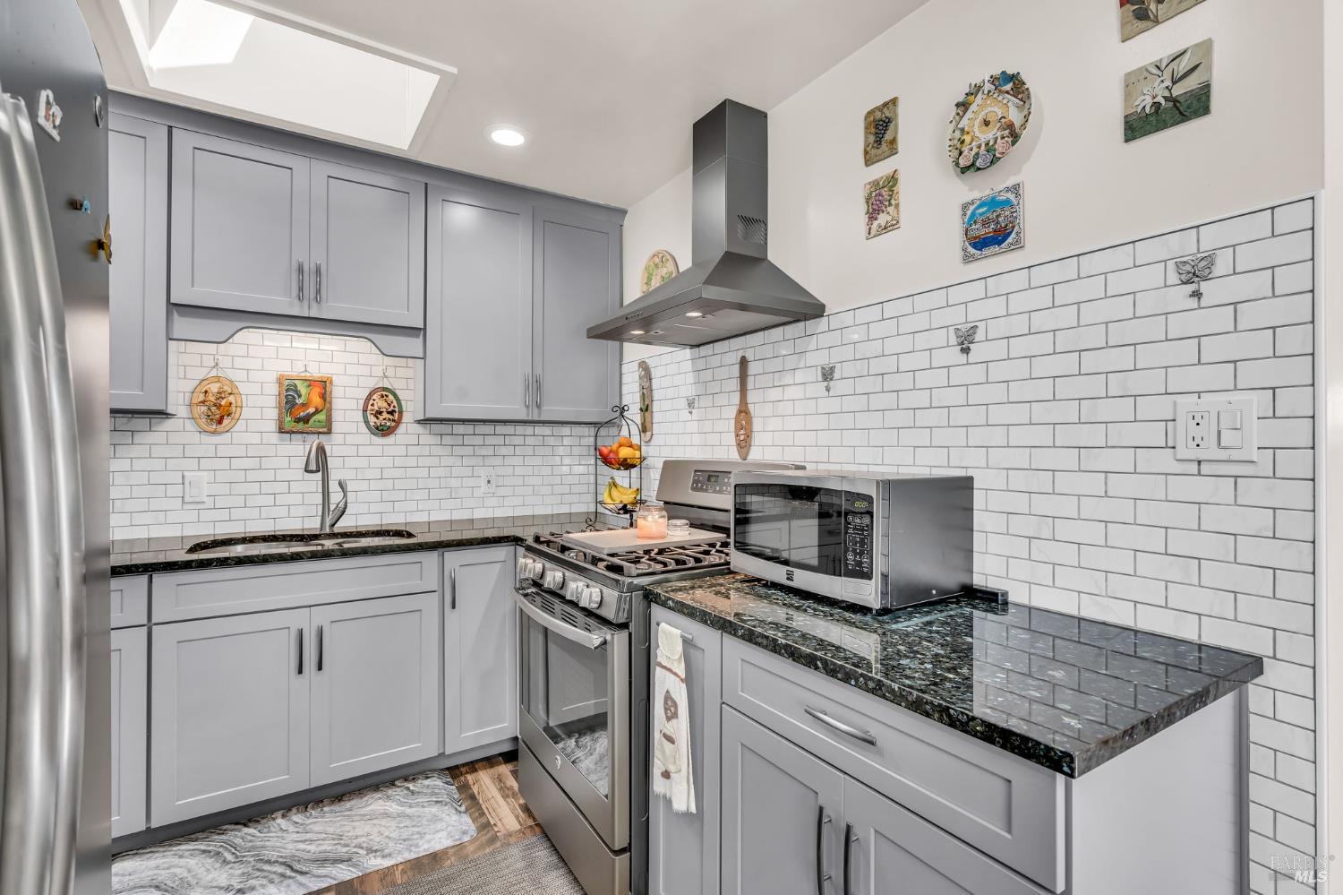 Detail Gallery Image 11 of 41 For 649 Cedar St, Vallejo,  CA 94591 - 2 Beds | 1 Baths