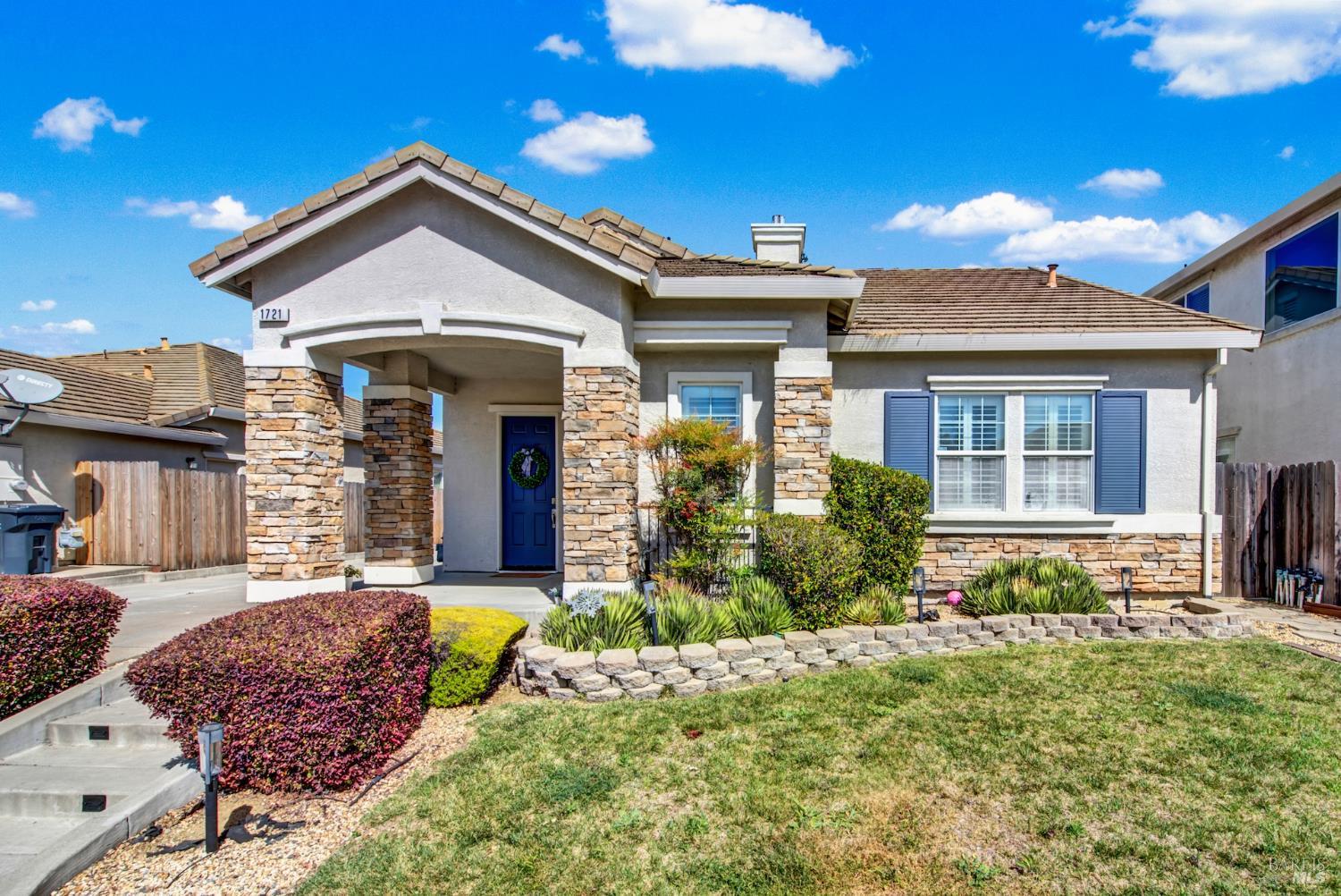 Detail Gallery Image 8 of 63 For 1721 Beale Cir, Suisun City,  CA 94585 - 3 Beds | 2 Baths