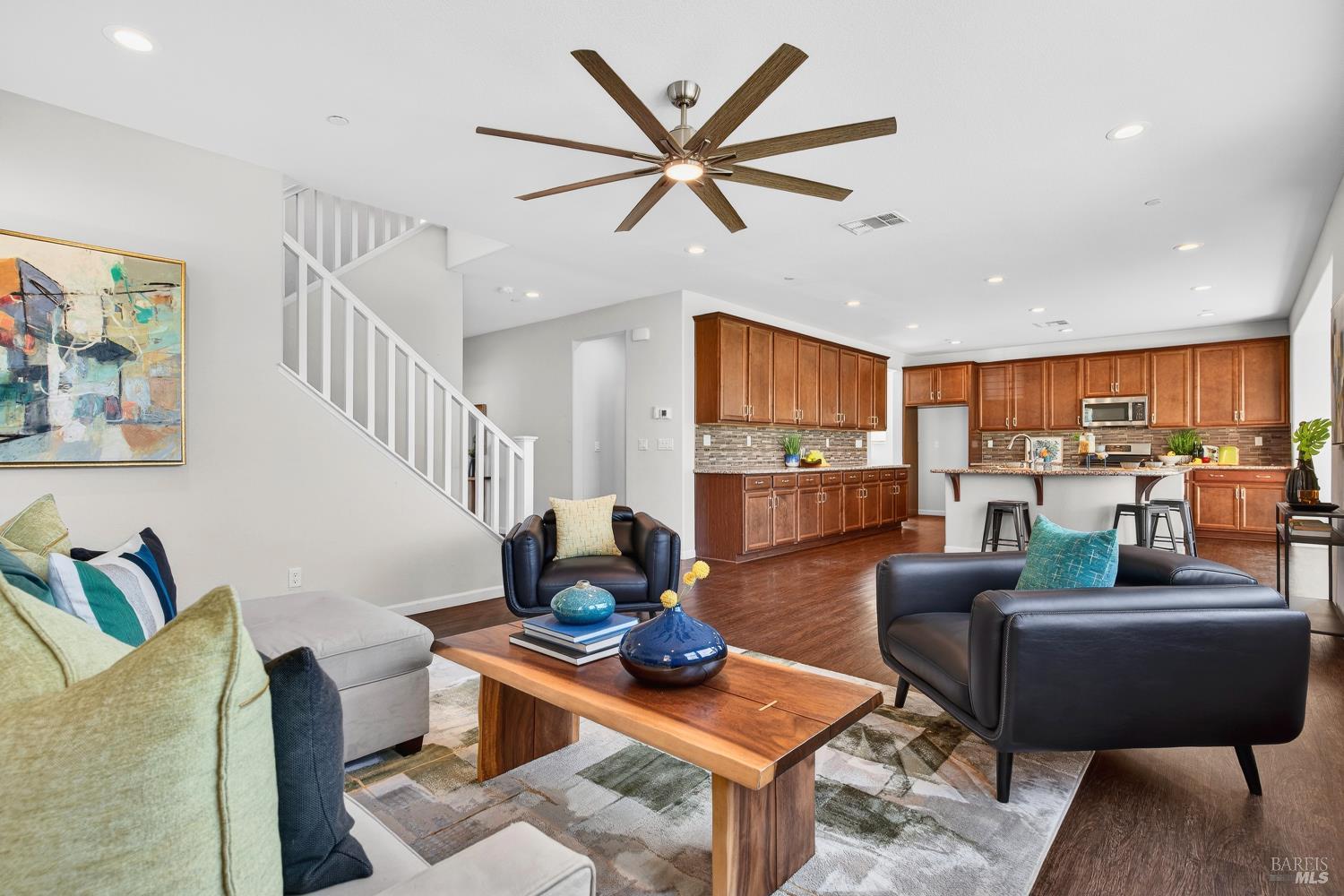 Detail Gallery Image 16 of 75 For 1535 Arlington Ct, Dixon,  CA 95620 - 4 Beds | 2/1 Baths