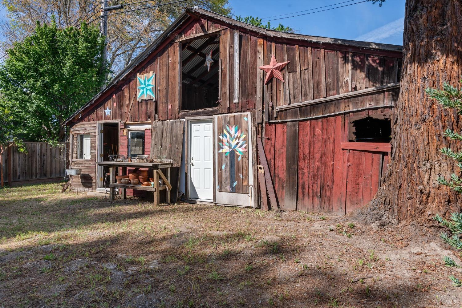 Detail Gallery Image 21 of 32 For 611 Petaluma Blvd, Petaluma,  CA 94952 - 2 Beds | 1 Baths