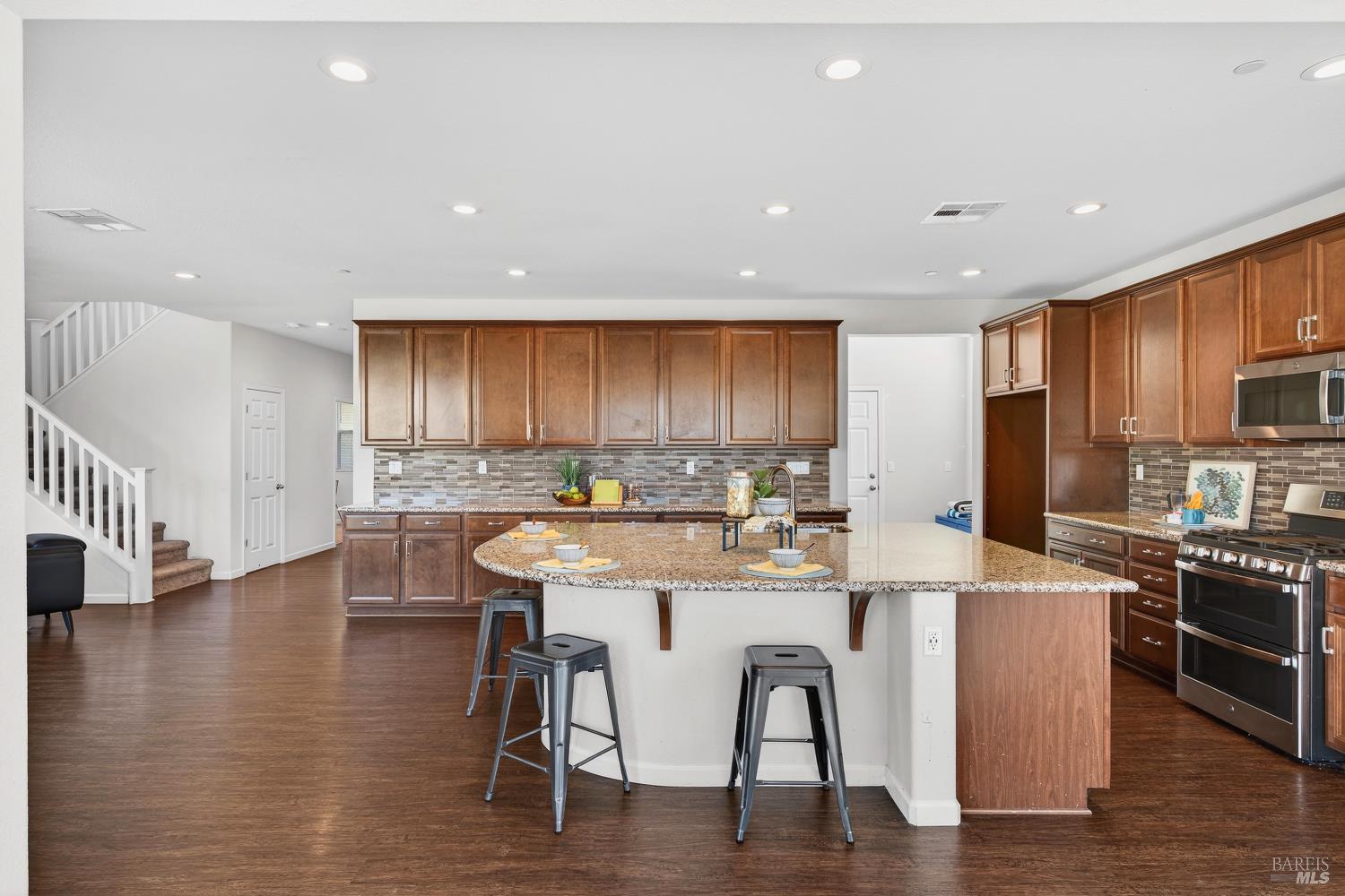 Detail Gallery Image 20 of 75 For 1535 Arlington Ct, Dixon,  CA 95620 - 4 Beds | 2/1 Baths