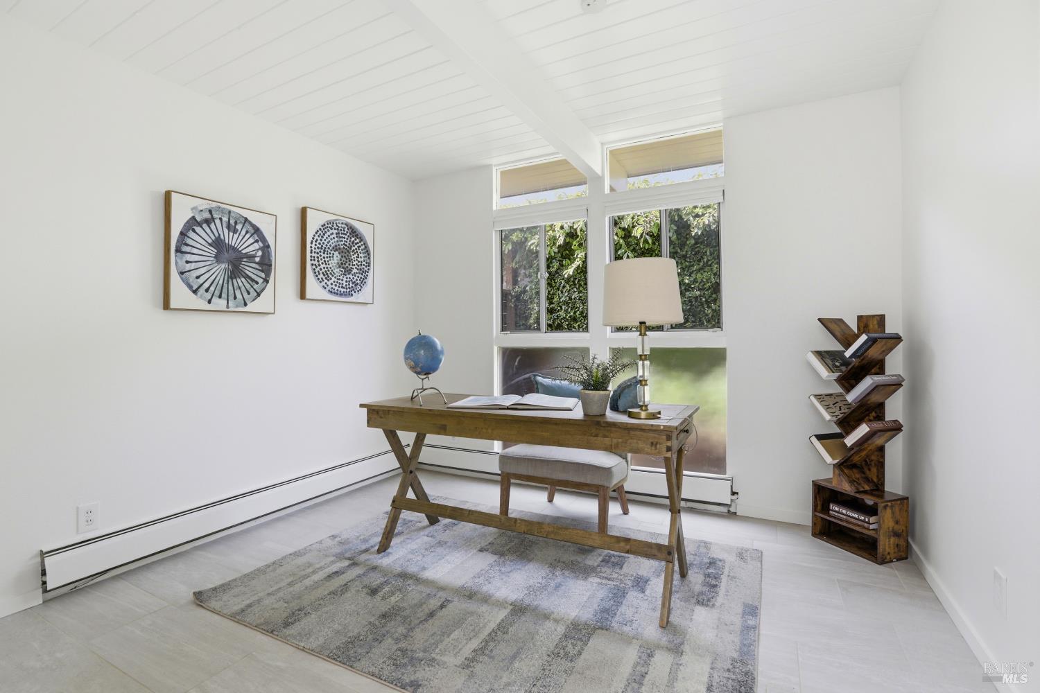 Detail Gallery Image 15 of 26 For 656 Bamboo Ter, San Rafael,  CA 94903 - 3 Beds | 2 Baths