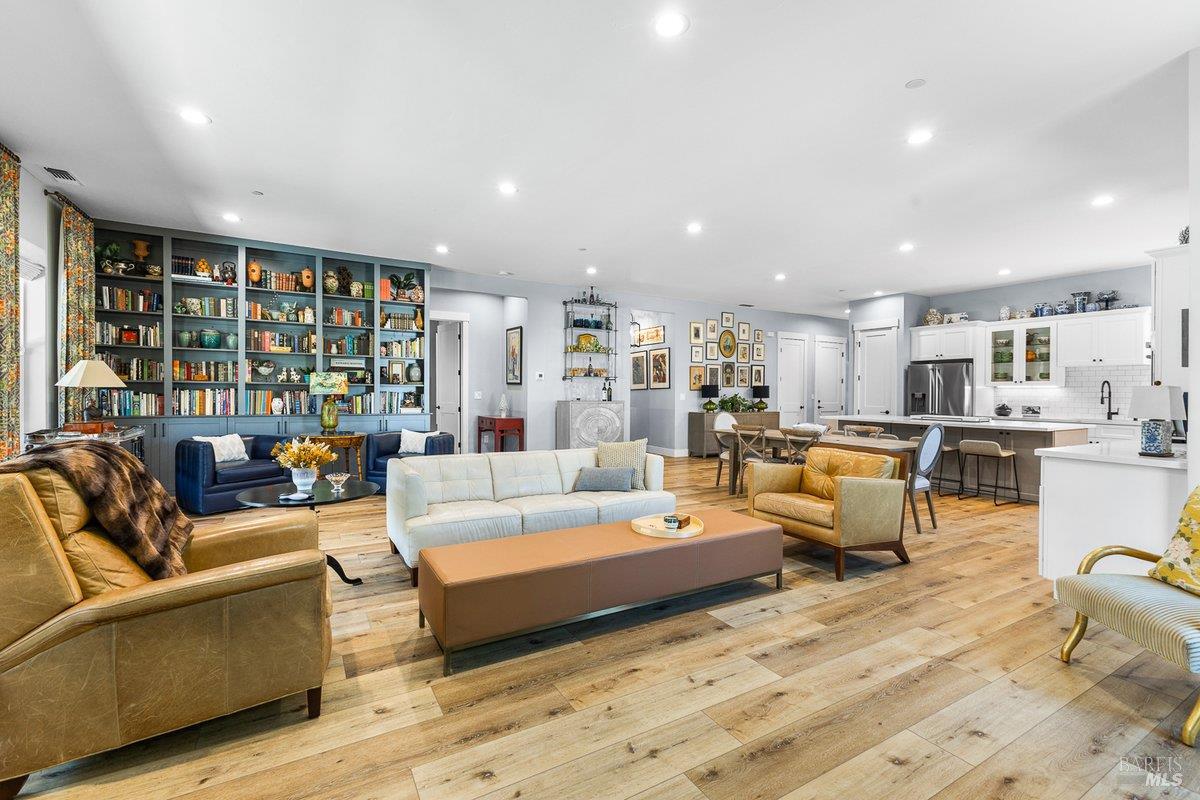 Detail Gallery Image 6 of 62 For 3700 Paxton Pl, Santa Rosa,  CA 95404 - 4 Beds | 3 Baths