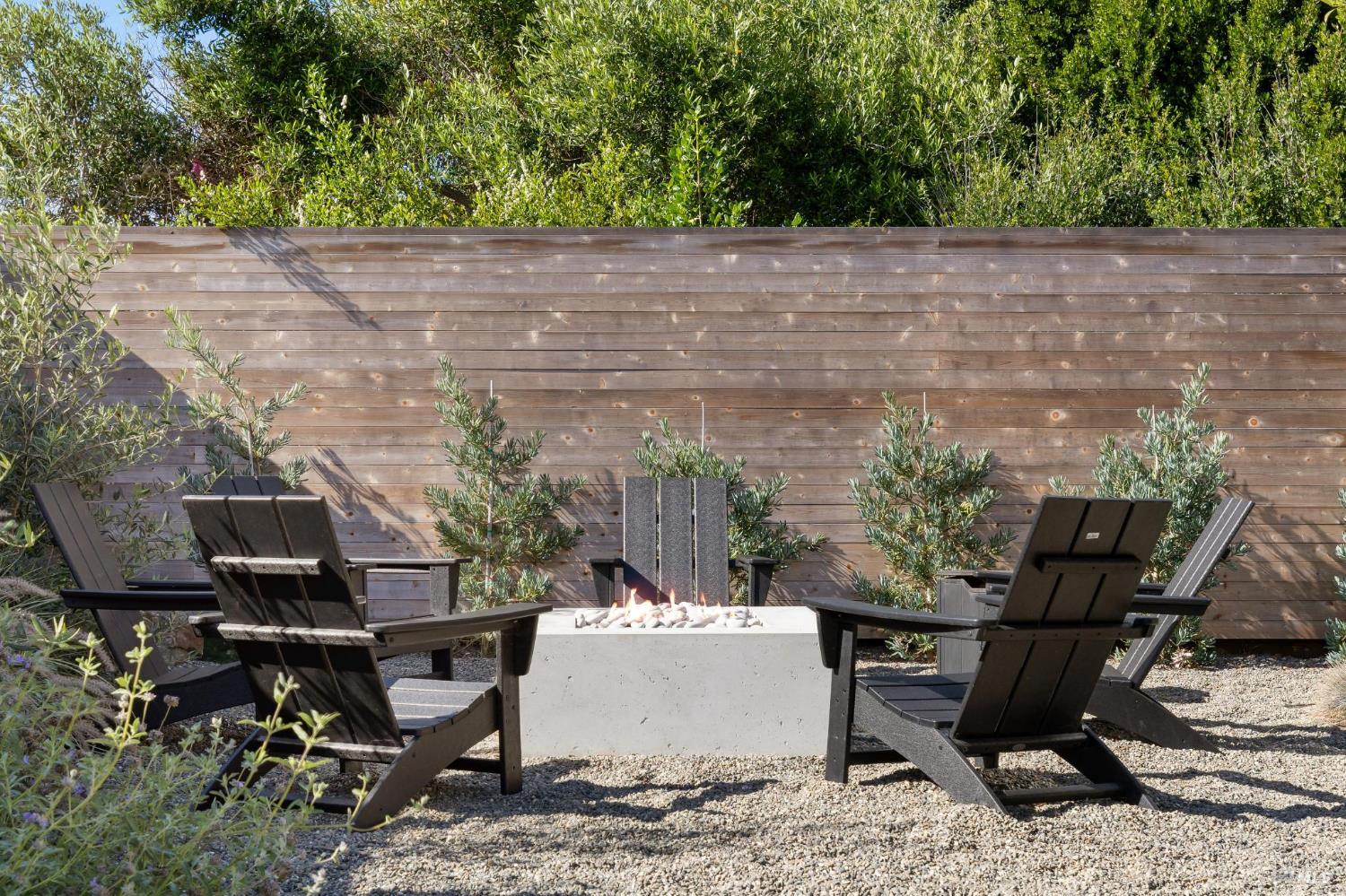 Detail Gallery Image 29 of 63 For 297 Seadrift Rd, Stinson Beach,  CA 94970 - 3 Beds | 2 Baths