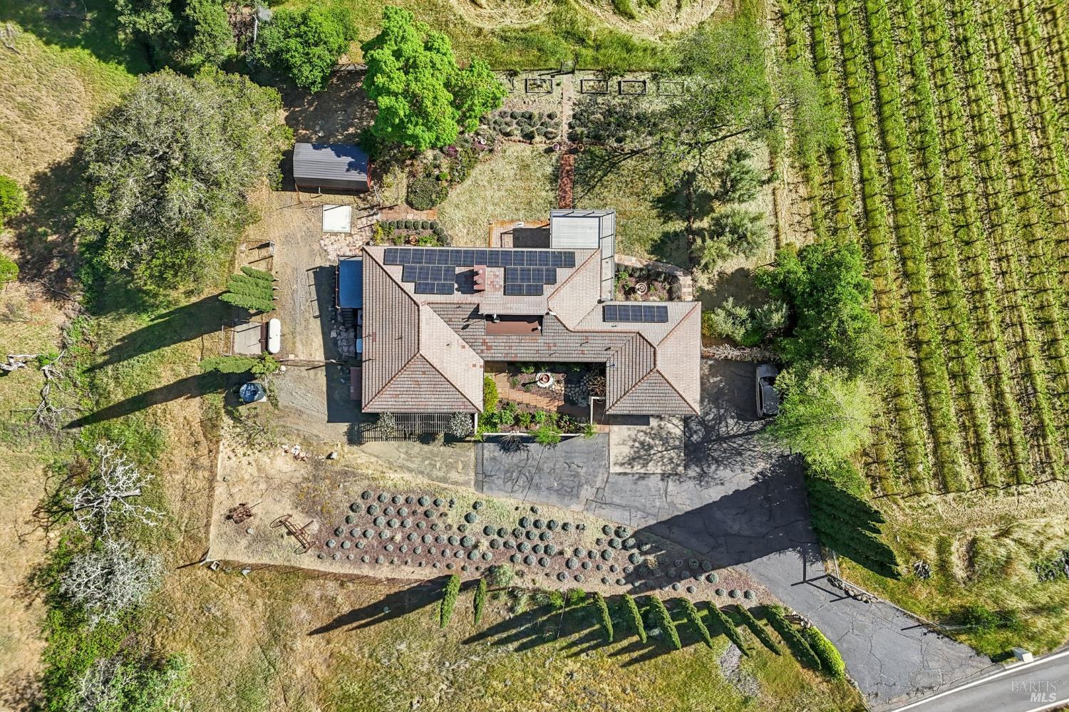 Detail Gallery Image 81 of 96 For 4084 Atlas Peak Rd, Napa,  CA 94558 - 5 Beds | 3/1 Baths