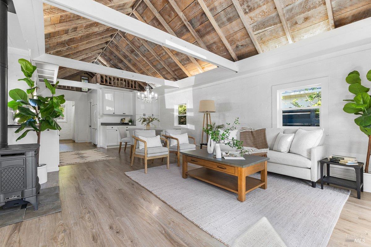 821 Prince Avenue photo 3