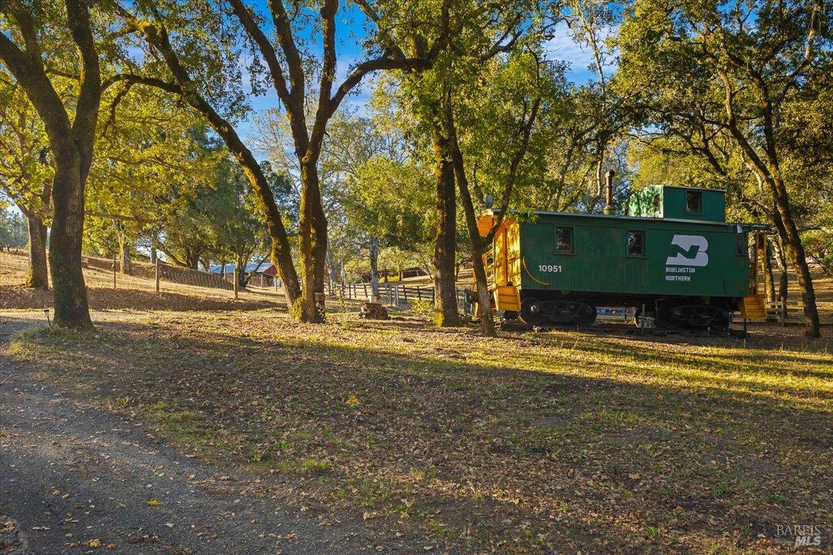 Detail Gallery Image 24 of 39 For 350 Canyon Rd, Geyserville,  CA 95441 - 2 Beds | 1/1 Baths