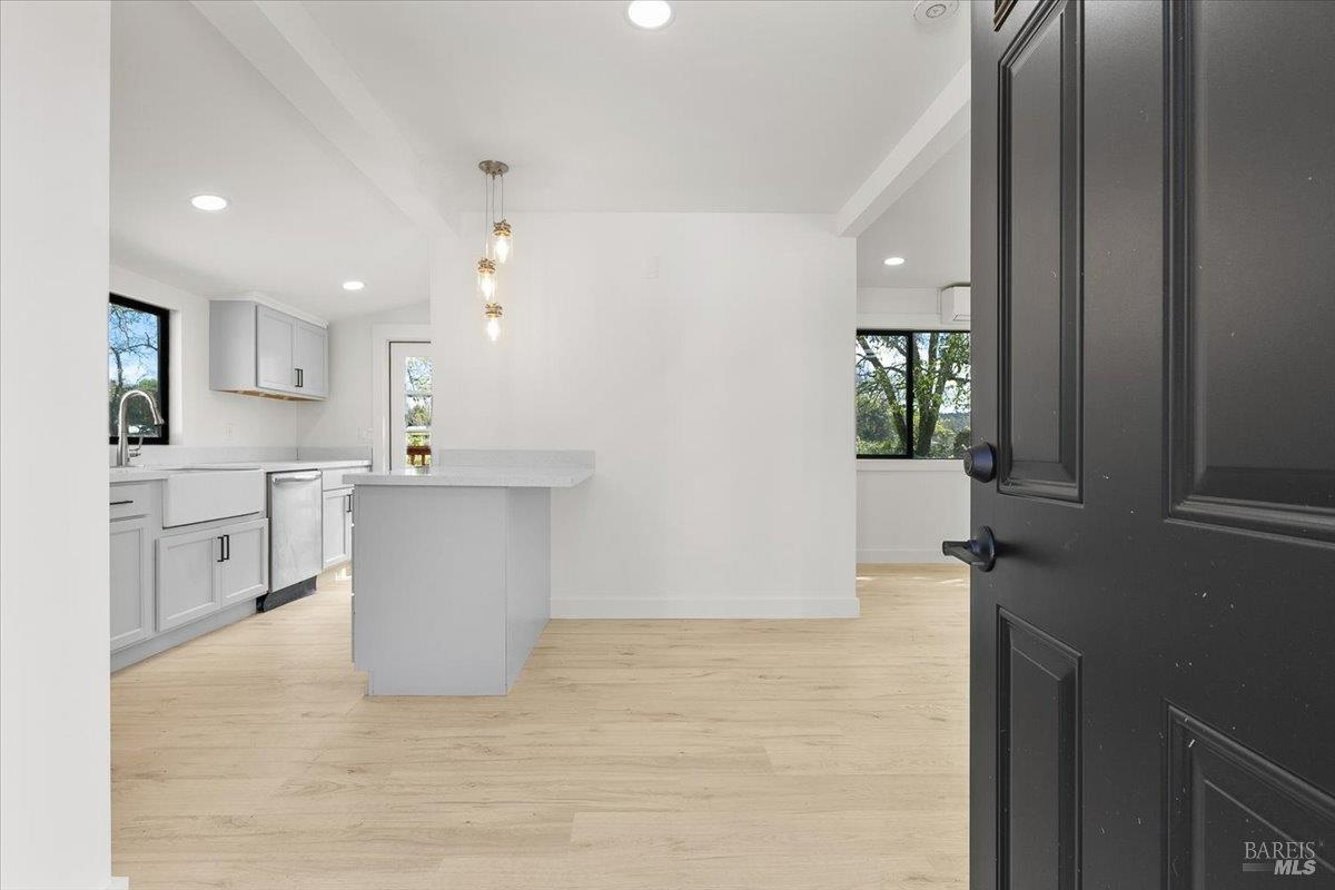 Detail Gallery Image 47 of 74 For 127 Pleasant Ave, Santa Rosa,  CA 95403 - 4 Beds | 4 Baths