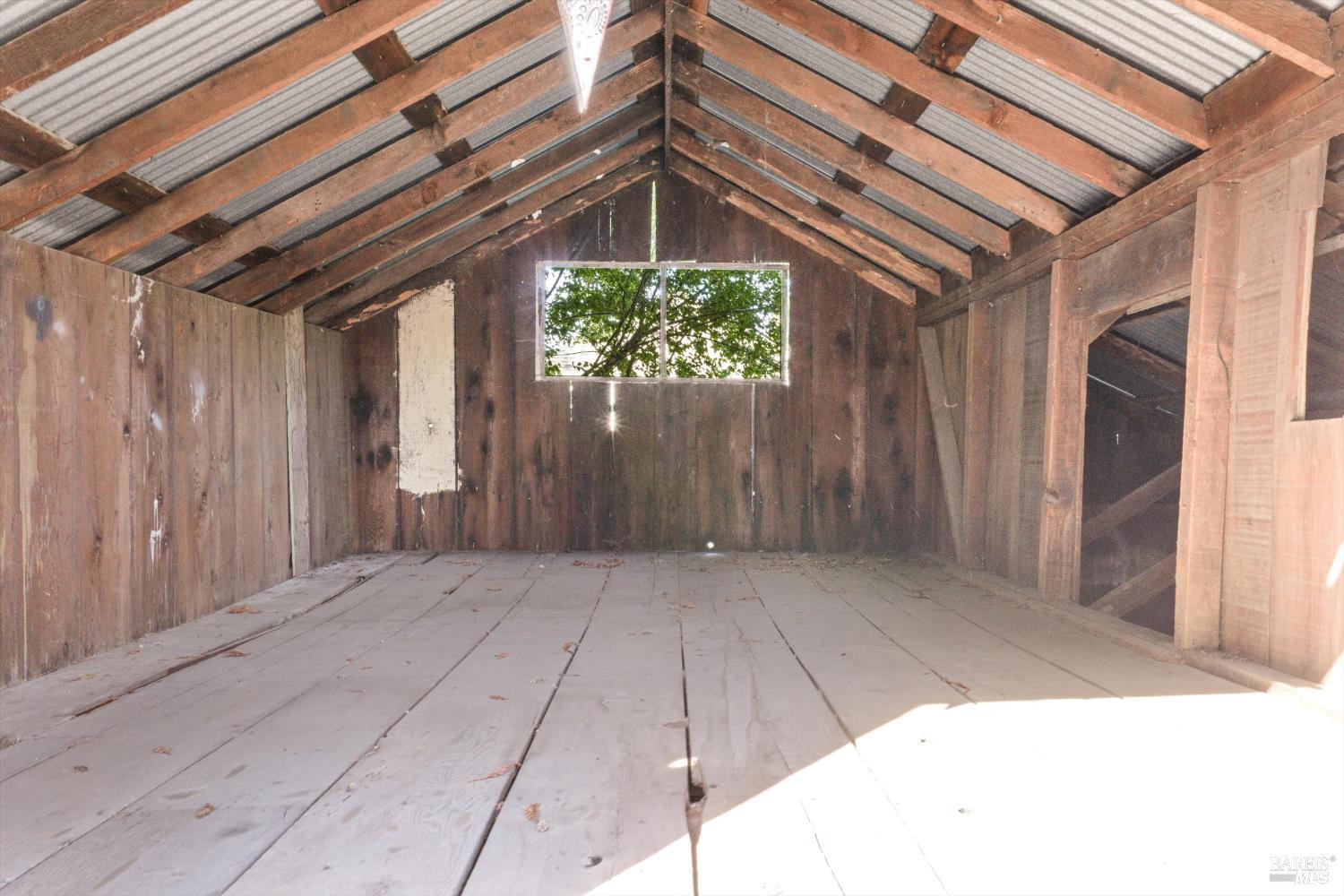 Detail Gallery Image 23 of 32 For 611 Petaluma Blvd, Petaluma,  CA 94952 - 2 Beds | 1 Baths