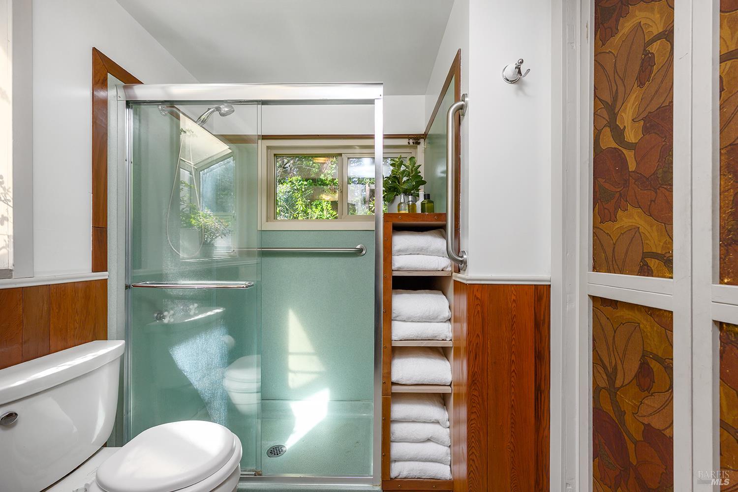 Detail Gallery Image 13 of 28 For 19020 Sunny Dr, Guerneville,  CA 95446 - 1 Beds | 1 Baths