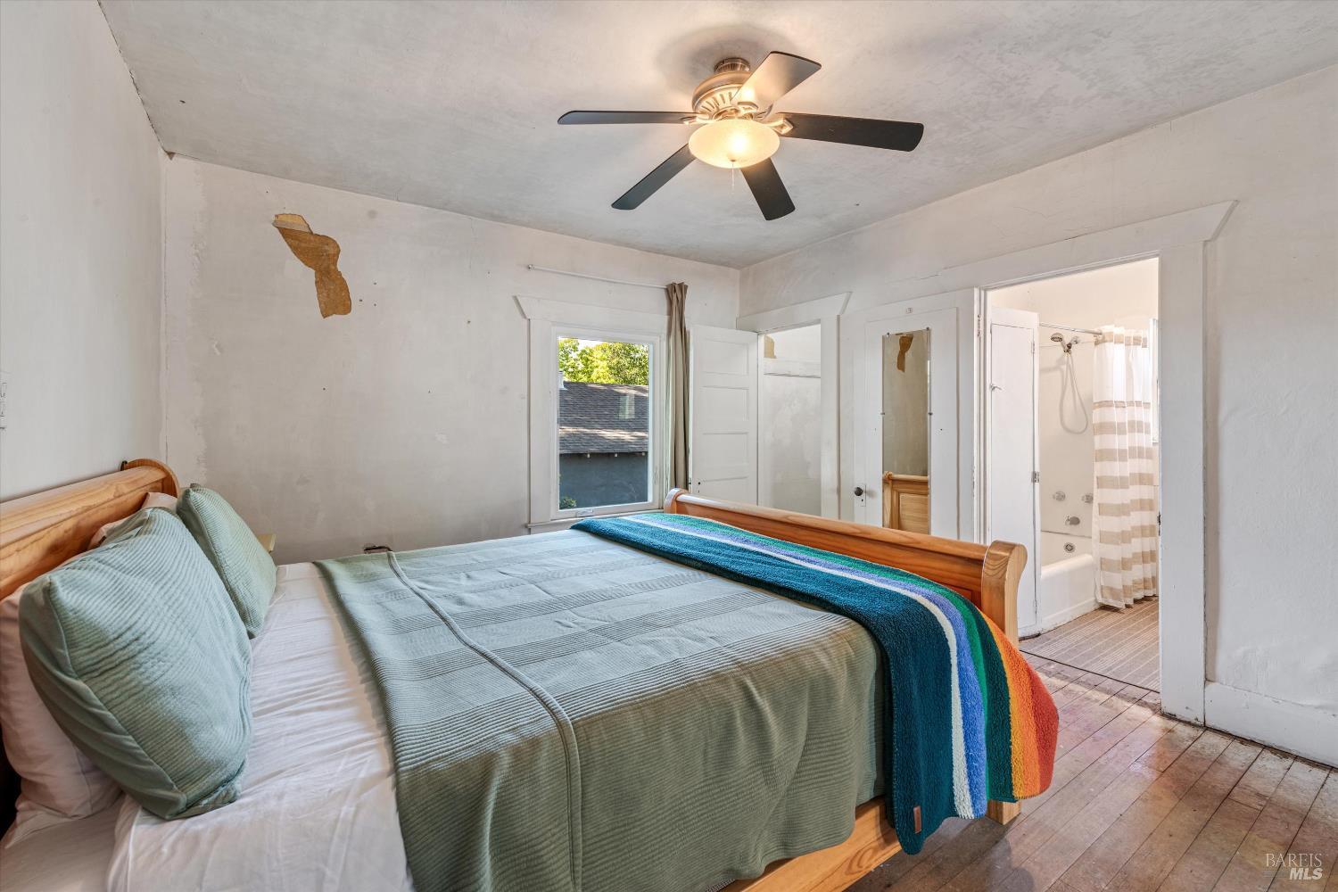 Detail Gallery Image 14 of 32 For 611 Petaluma Blvd, Petaluma,  CA 94952 - 2 Beds | 1 Baths