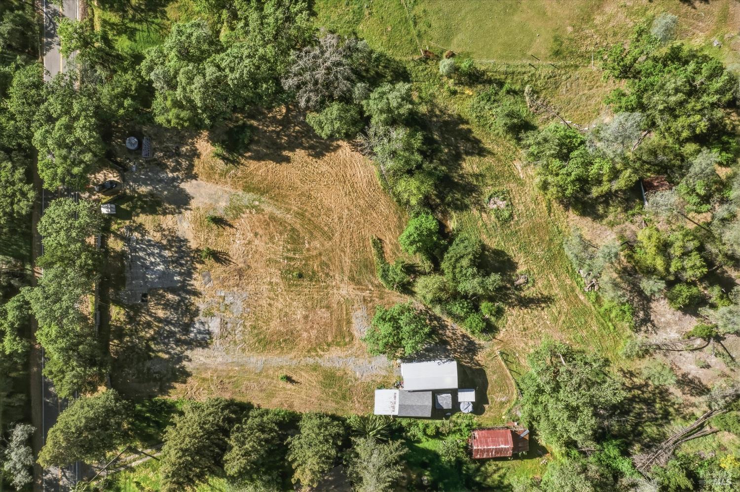 Detail Gallery Image 11 of 15 For 27632 Asti Rd, Cloverdale,  CA 95425 - – Beds | – Baths