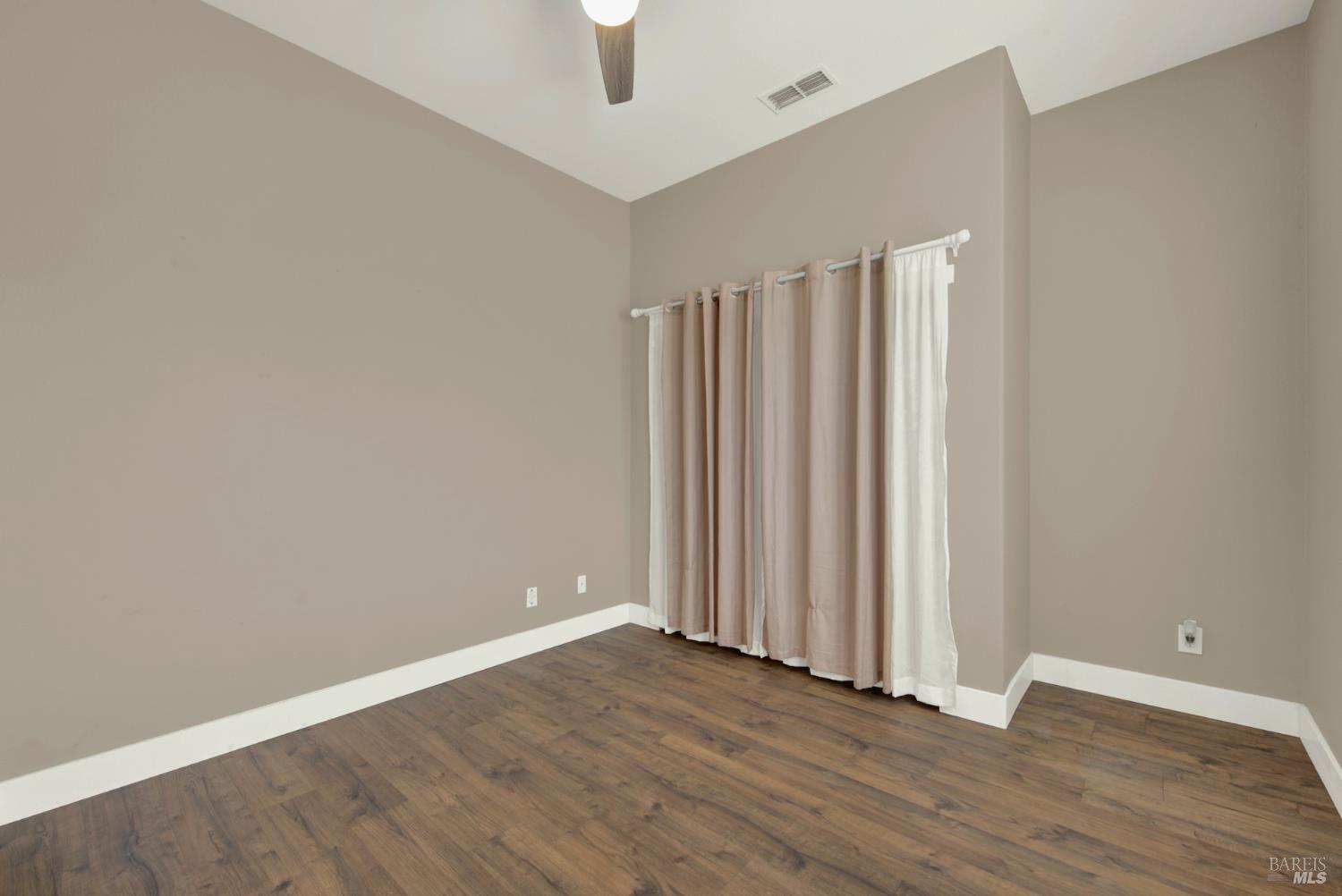 Detail Gallery Image 36 of 63 For 1721 Beale Cir, Suisun City,  CA 94585 - 3 Beds | 2 Baths