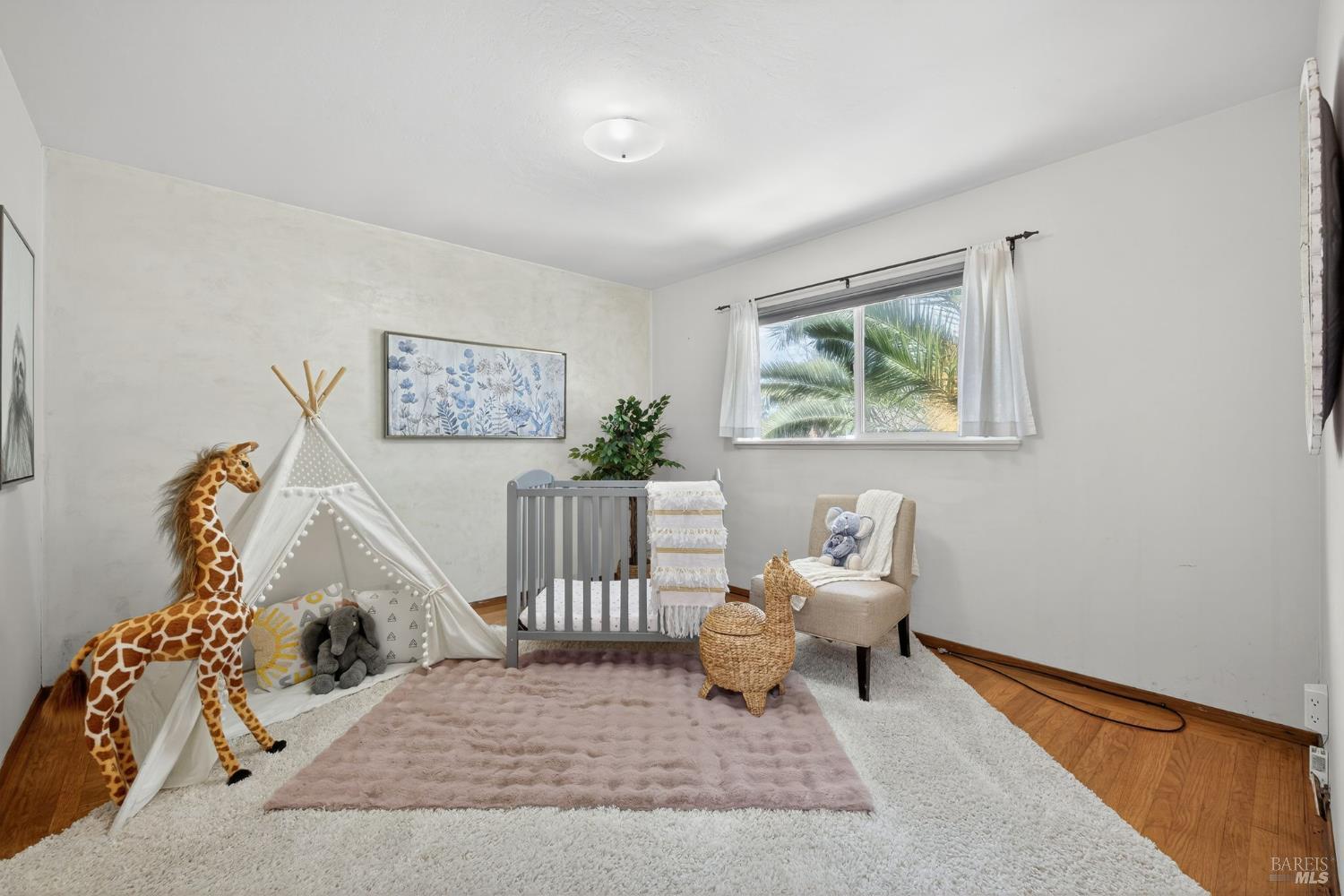 Detail Gallery Image 26 of 39 For 334 Richmond Dr, Santa Rosa,  CA 95401 - 4 Beds | 2 Baths