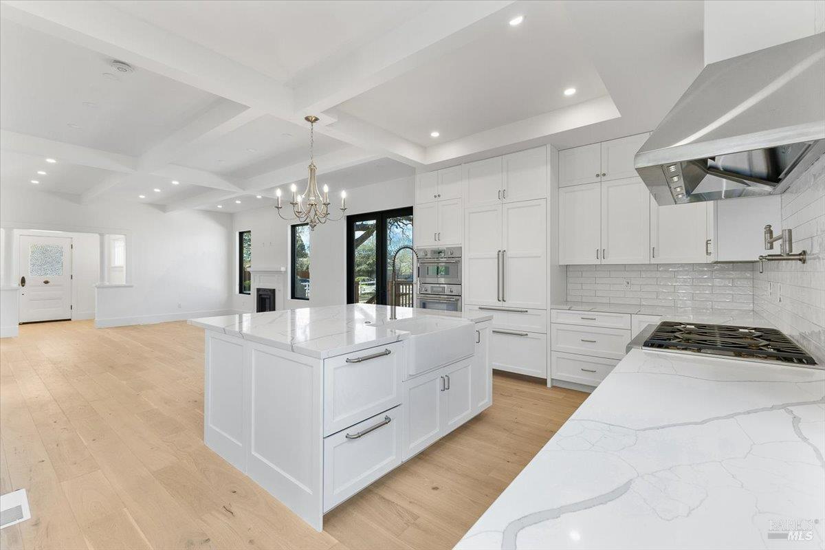 Detail Gallery Image 17 of 74 For 127 Pleasant Ave, Santa Rosa,  CA 95403 - 4 Beds | 4 Baths