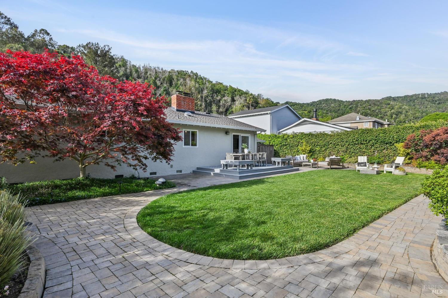 Detail Gallery Image 30 of 46 For 30 Rollingwood Dr, San Rafael,  CA 94901 - 3 Beds | 2 Baths