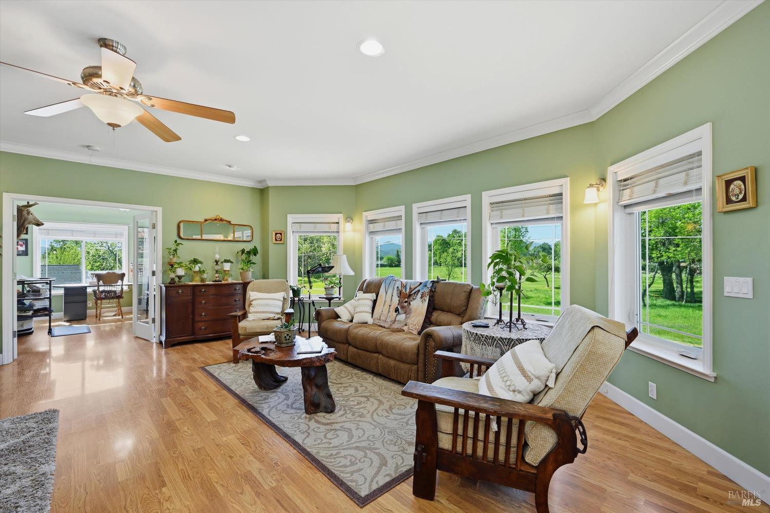 Detail Gallery Image 23 of 56 For 19614 Mountain Mdws, Hidden Valley Lake,  CA 95467 - 4 Beds | 3 Baths