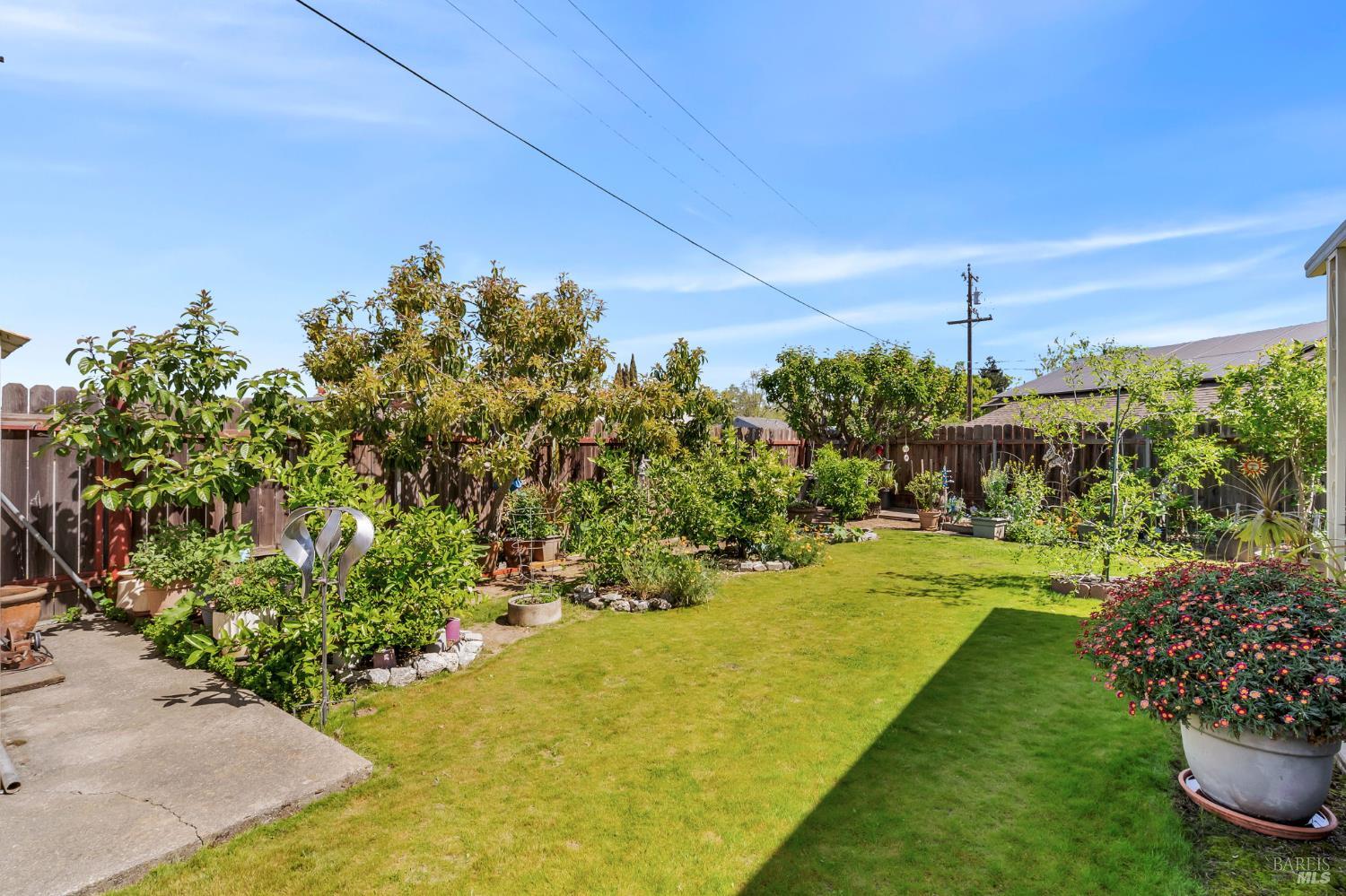 Detail Gallery Image 32 of 41 For 649 Cedar St, Vallejo,  CA 94591 - 2 Beds | 1 Baths