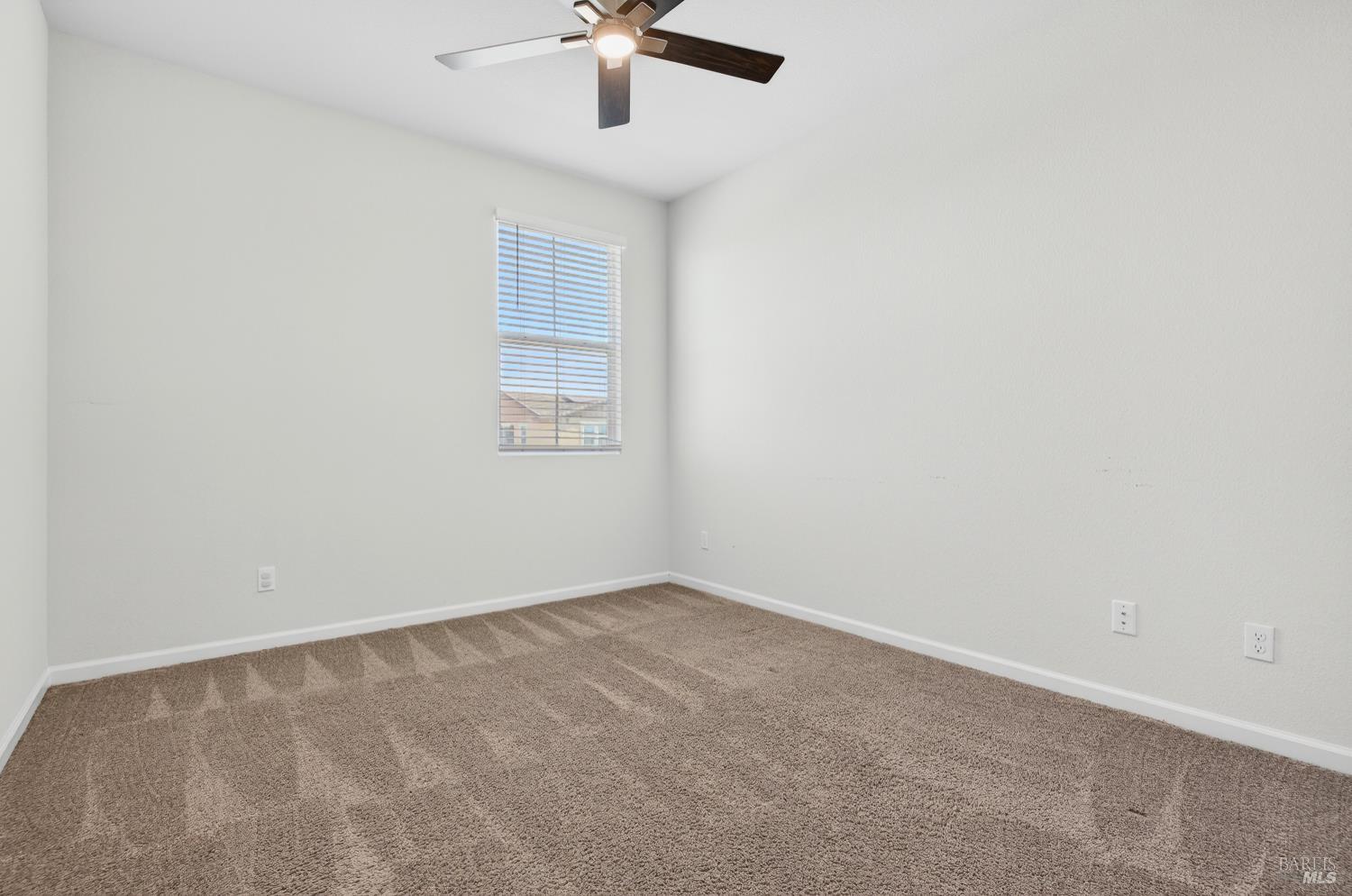 Detail Gallery Image 49 of 75 For 1535 Arlington Ct, Dixon,  CA 95620 - 4 Beds | 2/1 Baths