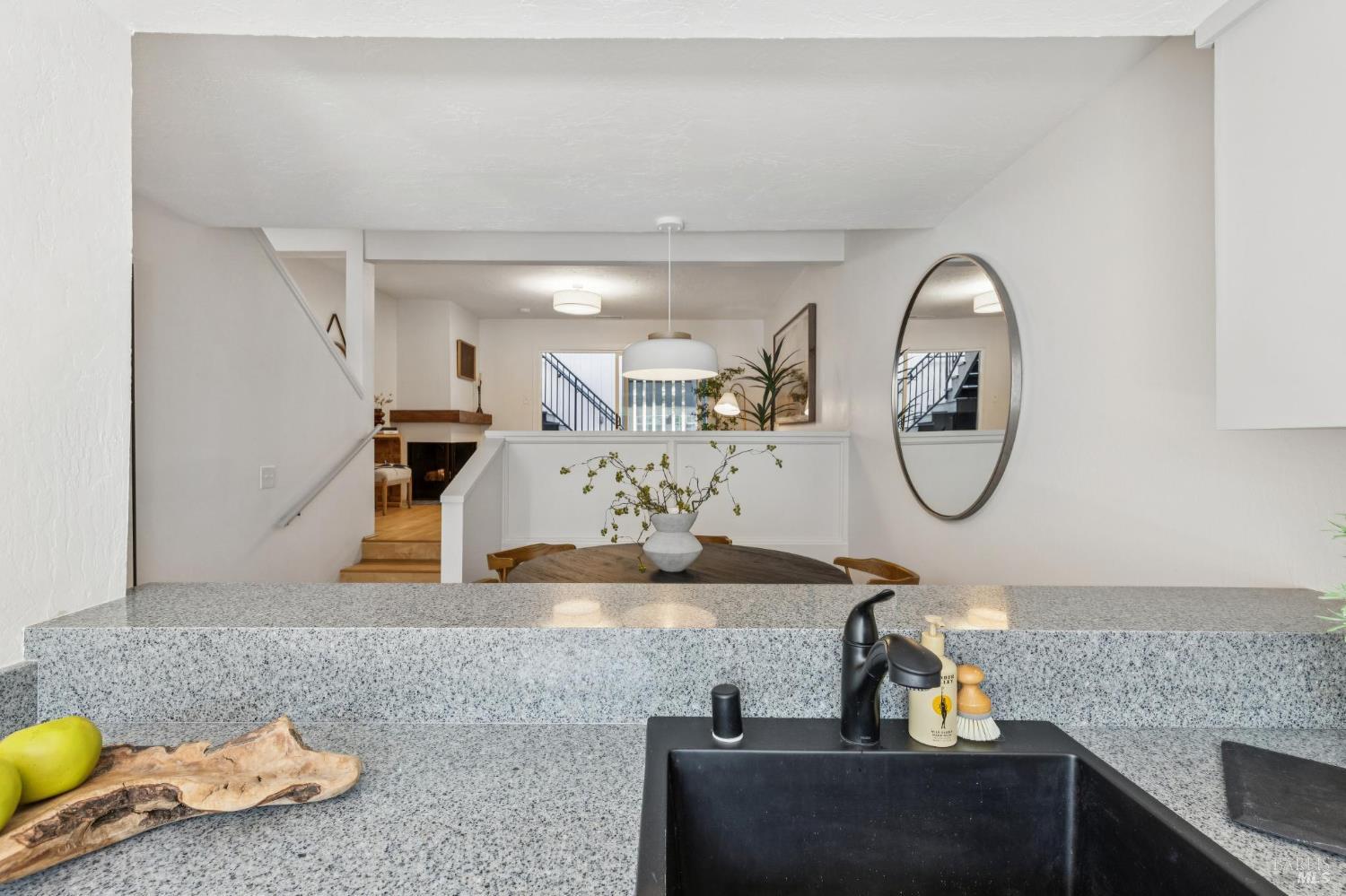 Detail Gallery Image 20 of 62 For 11 Love Ct, Fairfax,  CA 94930 - 2 Beds | 2/1 Baths