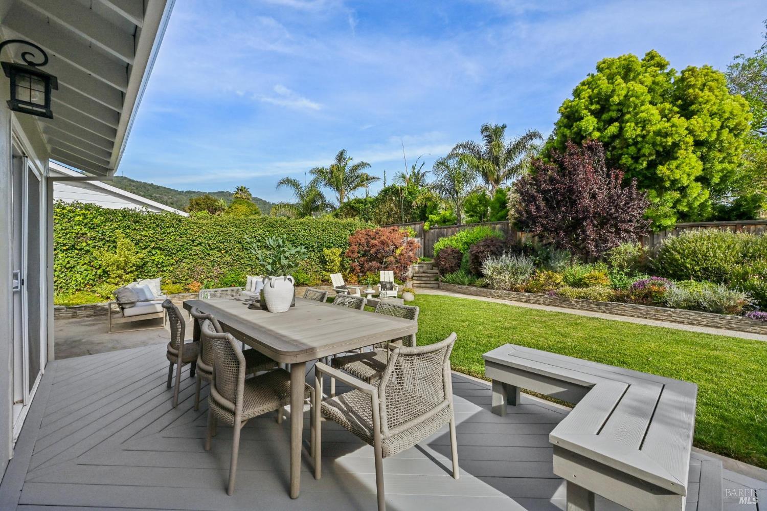 Detail Gallery Image 29 of 46 For 30 Rollingwood Dr, San Rafael,  CA 94901 - 3 Beds | 2 Baths