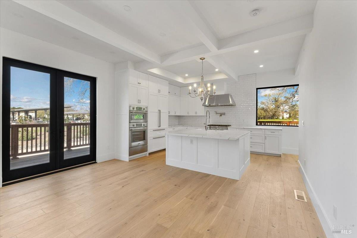 Detail Gallery Image 14 of 74 For 127 Pleasant Ave, Santa Rosa,  CA 95403 - 4 Beds | 4 Baths