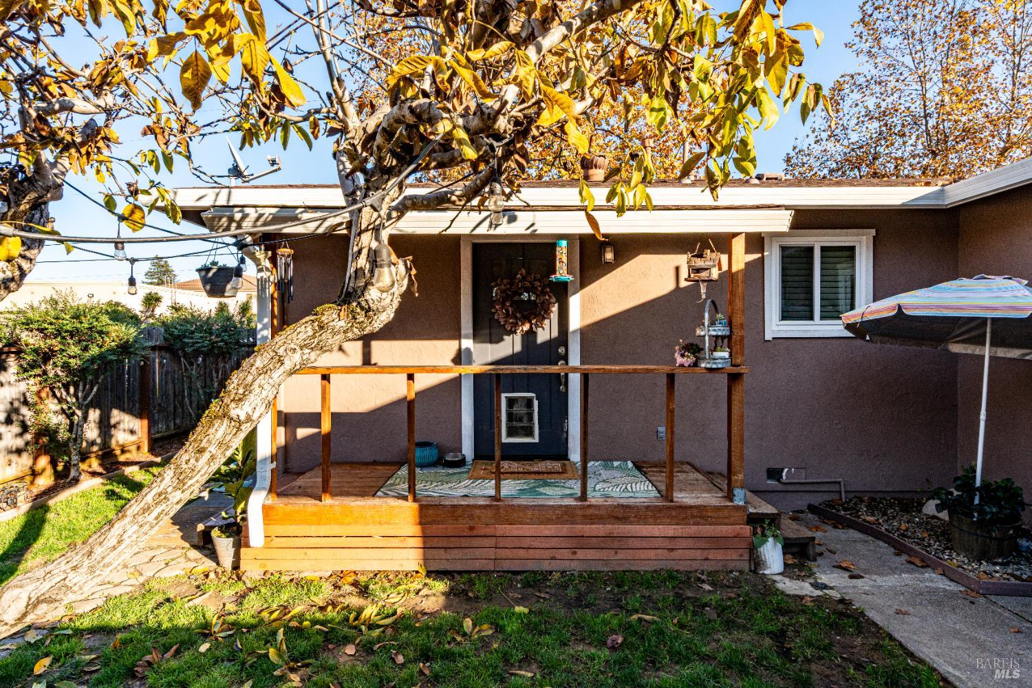 Detail Gallery Image 35 of 49 For 133 Bluebird Dr, Windsor,  CA 95492 - 4 Beds | 3/1 Baths