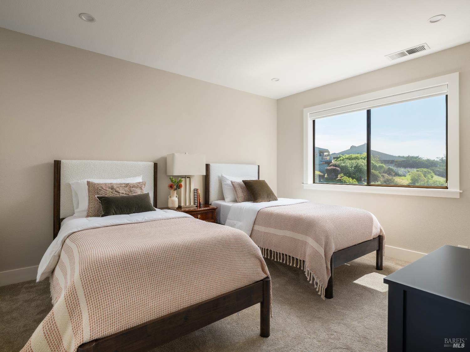 Detail Gallery Image 24 of 43 For 142 Poppy Ct, Bodega Bay,  CA 94923 - 3 Beds | 3 Baths